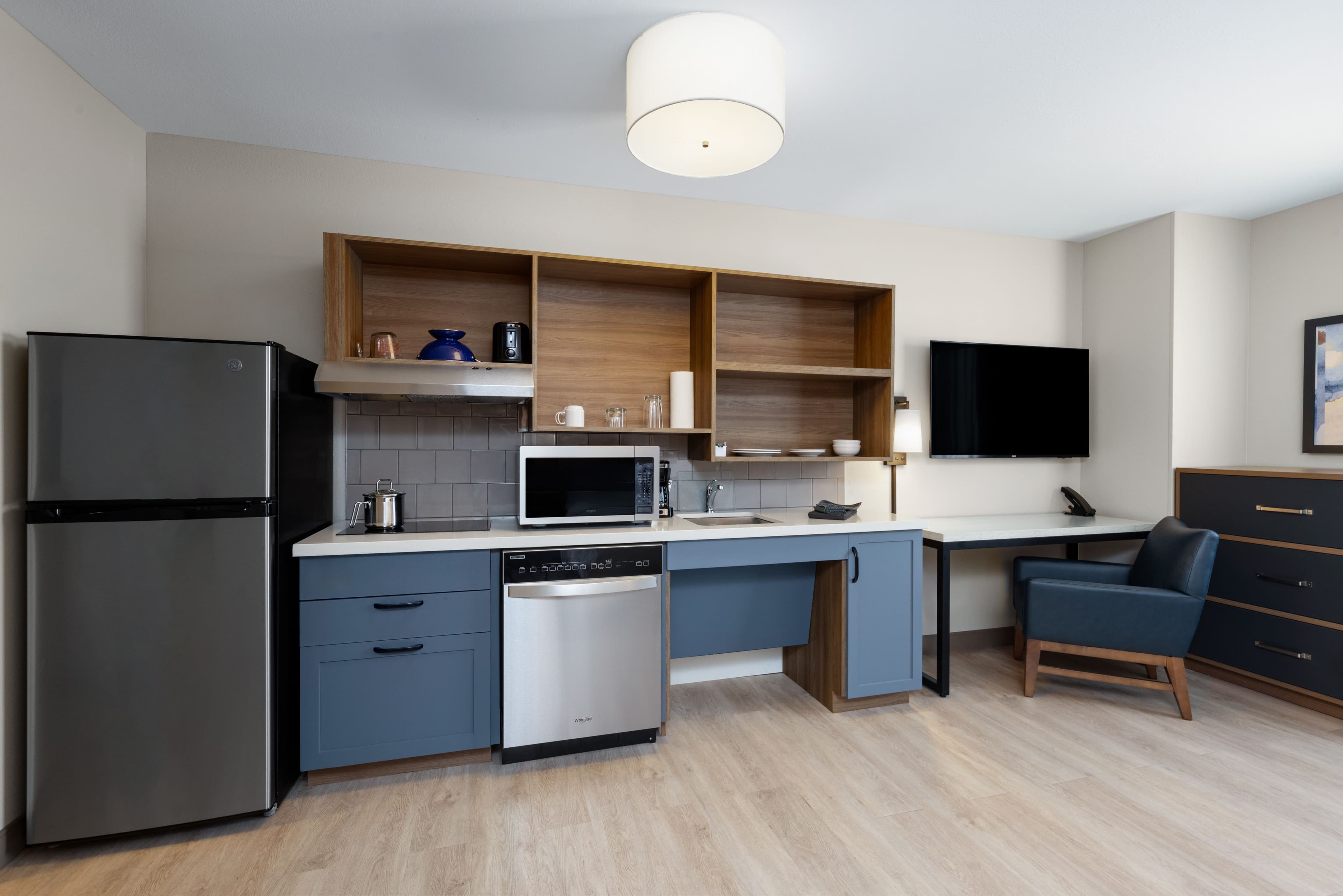 Candlewood Suites McPherson — 17