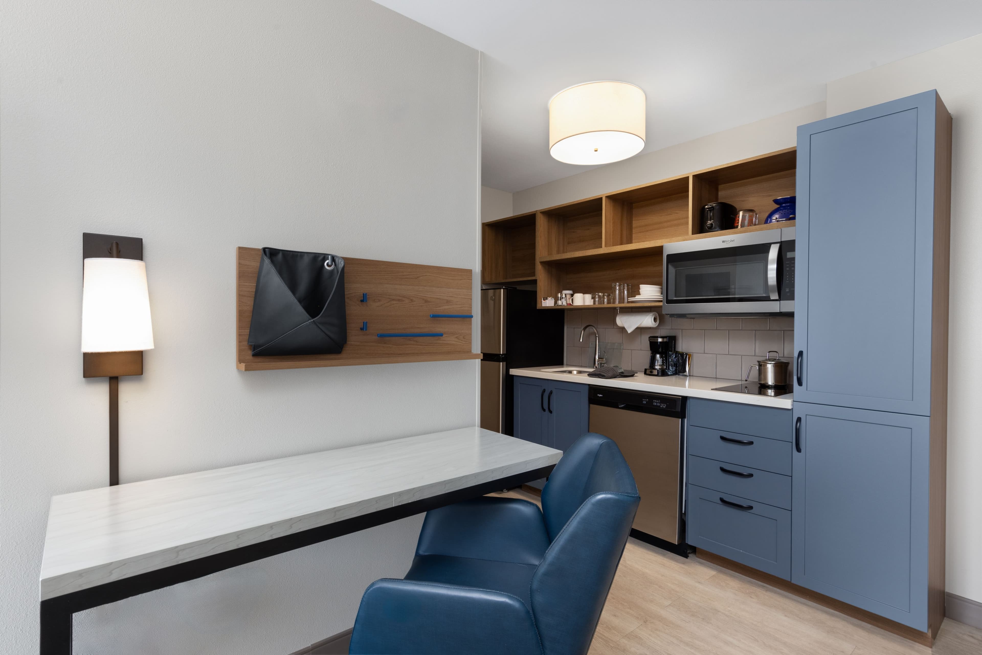 Candlewood Suites McPherson — 9