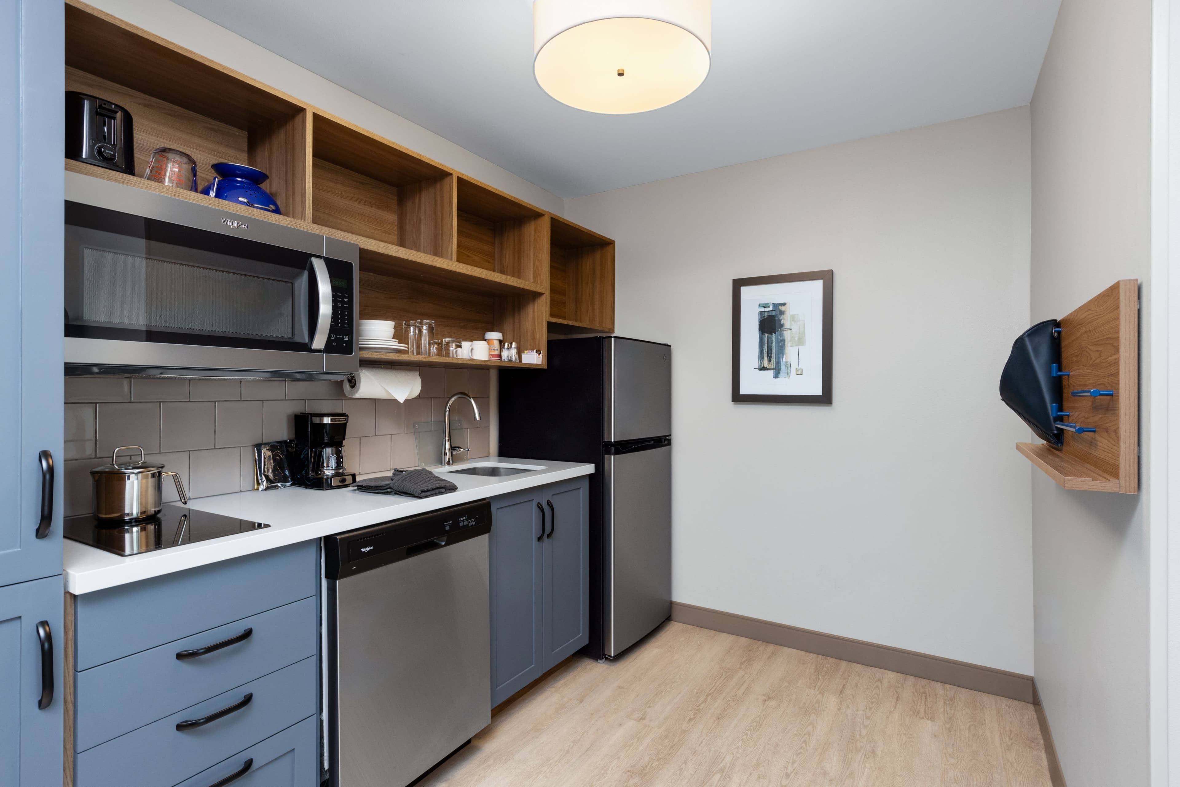Candlewood Suites McPherson — 28