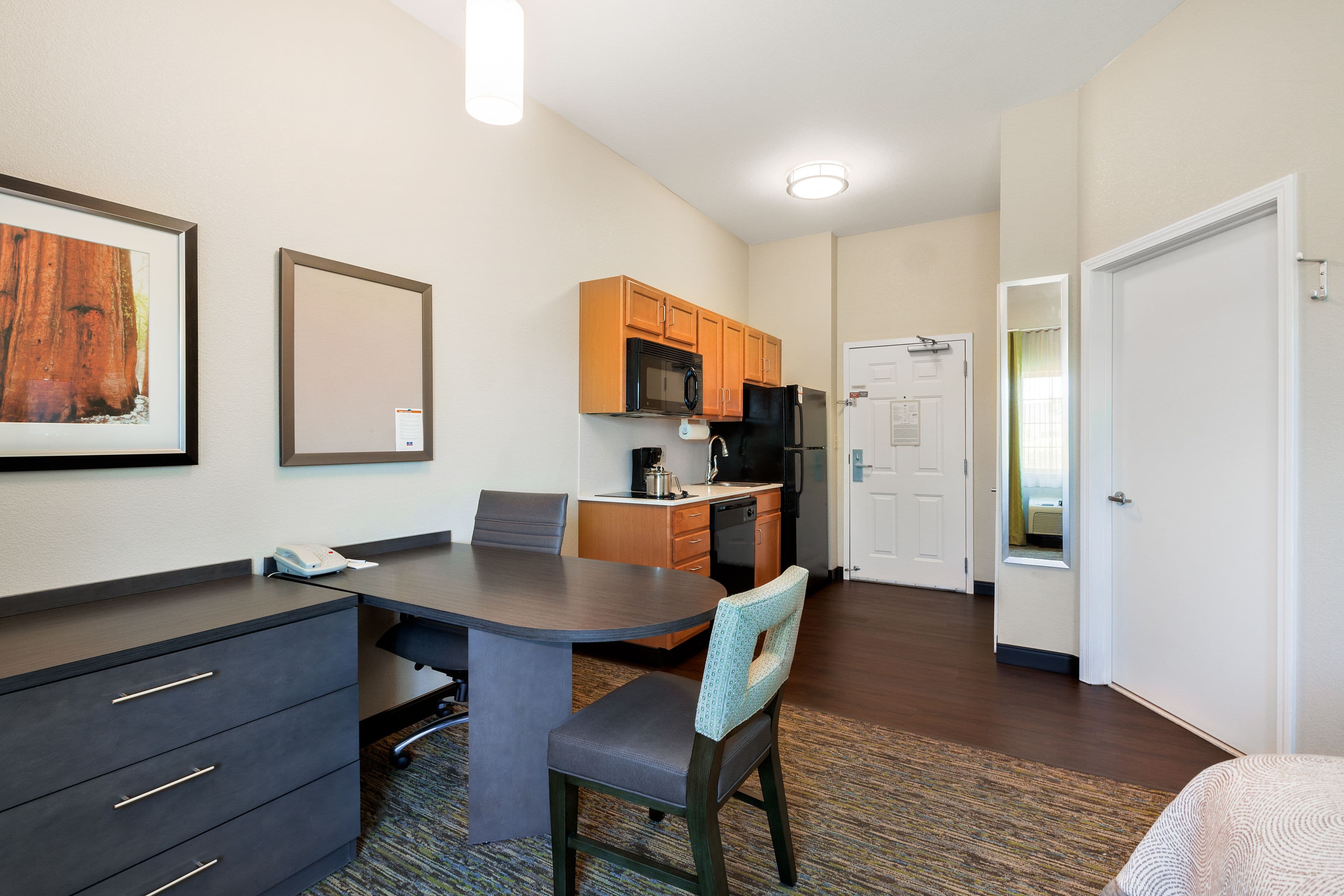 Candlewood Suites Medford - Image 2