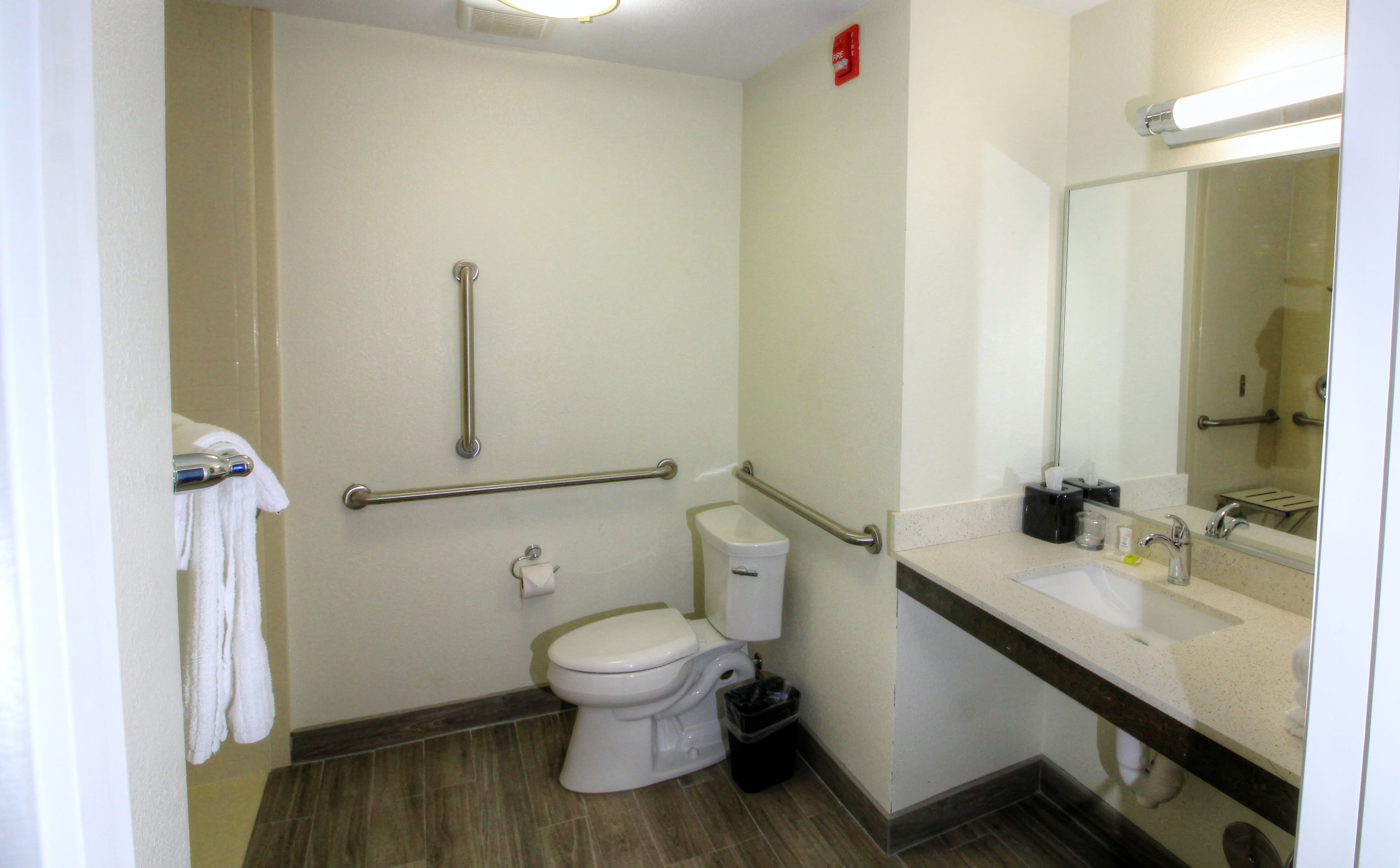 Candlewood Suites Memphis East - Image 4