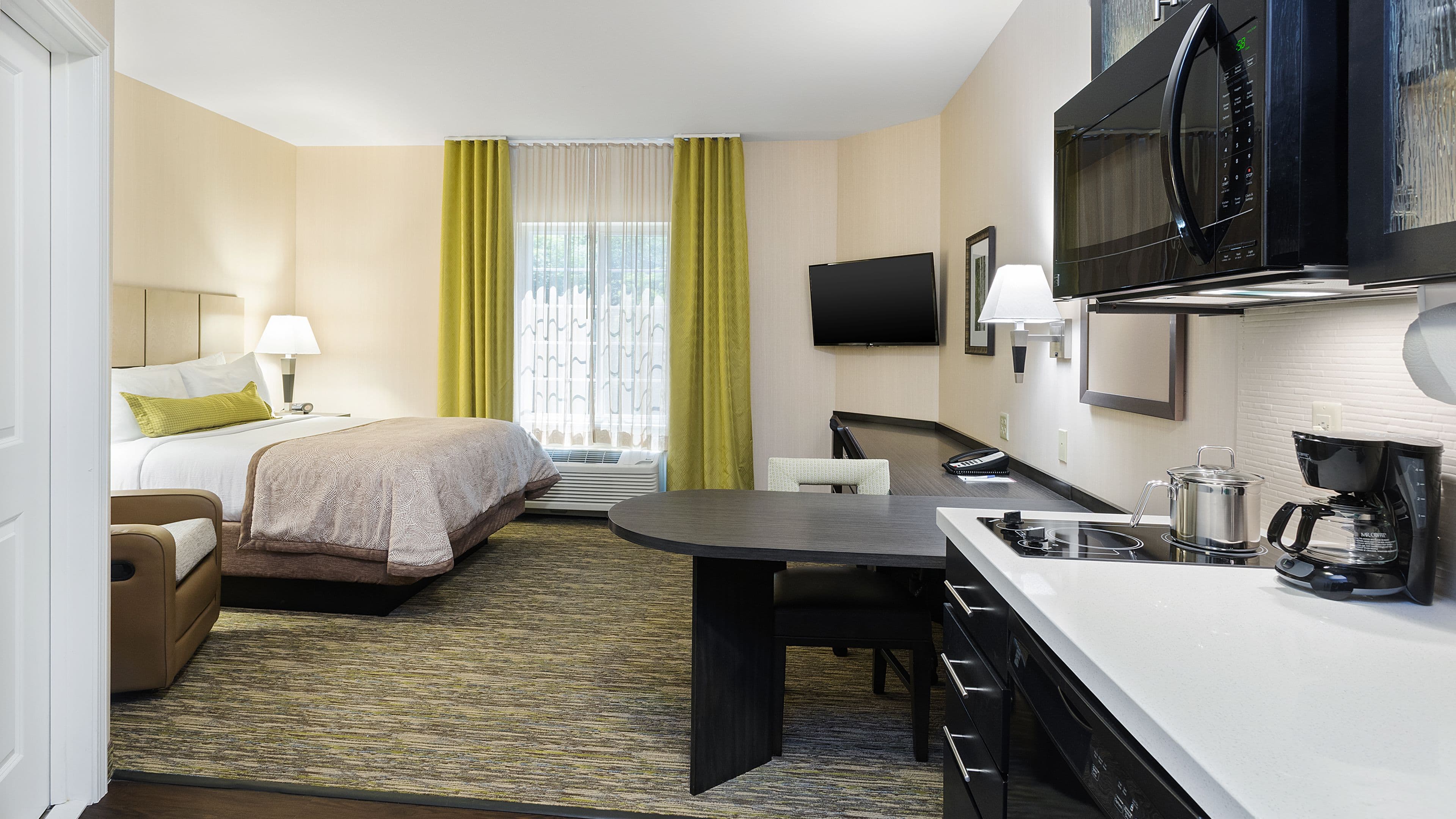 Candlewood Suites Grove City - Outlet Center — 15