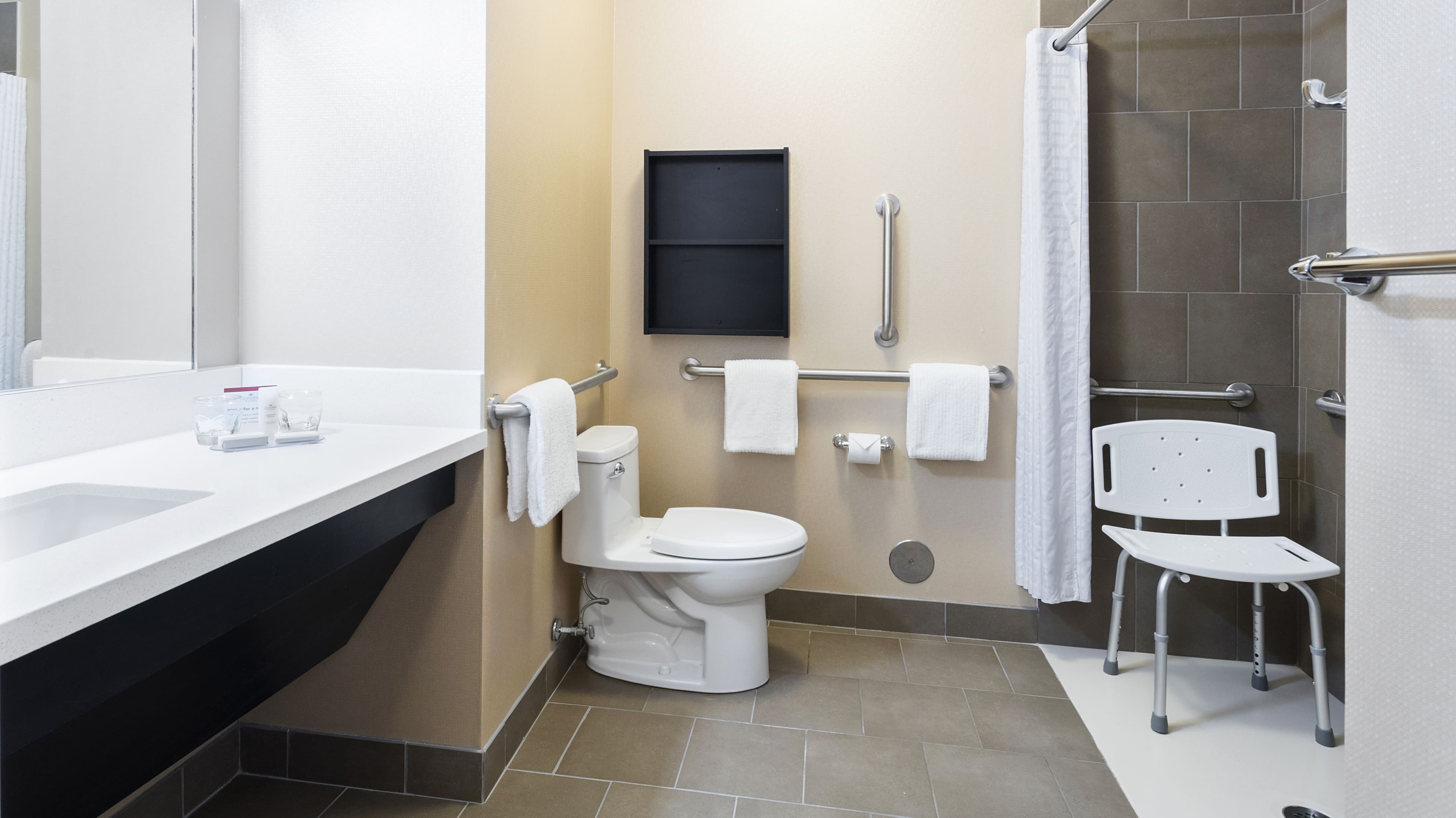 Candlewood Suites Grove City - Outlet Center — 12