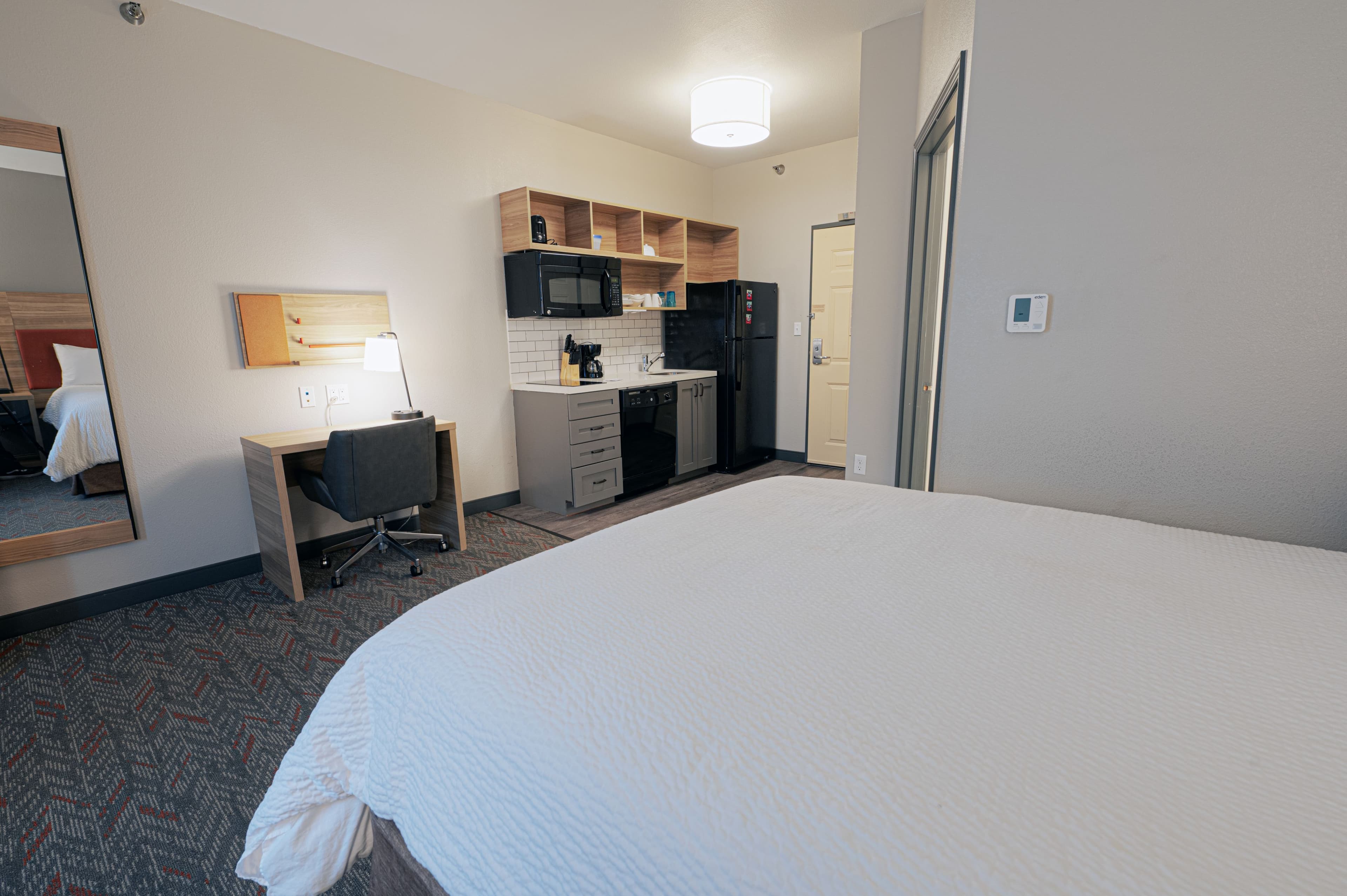 Candlewood Suites Merrillville - Image 2