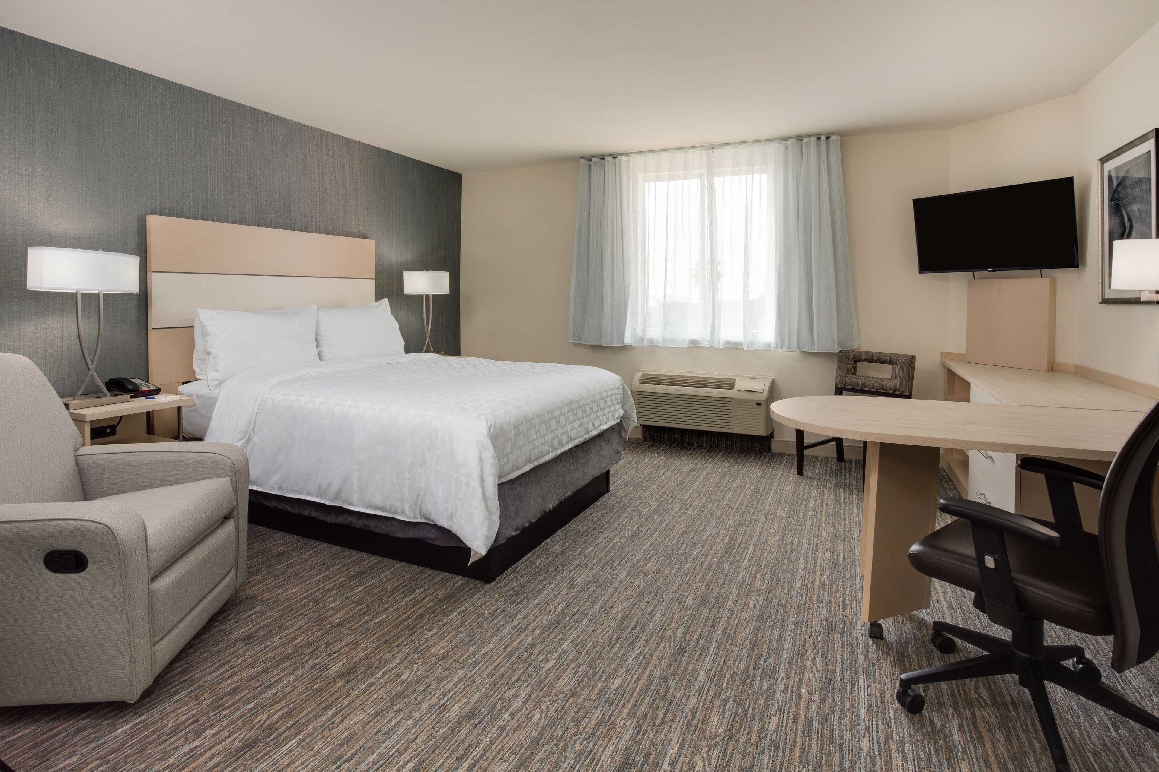 Candlewood Suites Miami Intl Airport - 36th St - Image 4