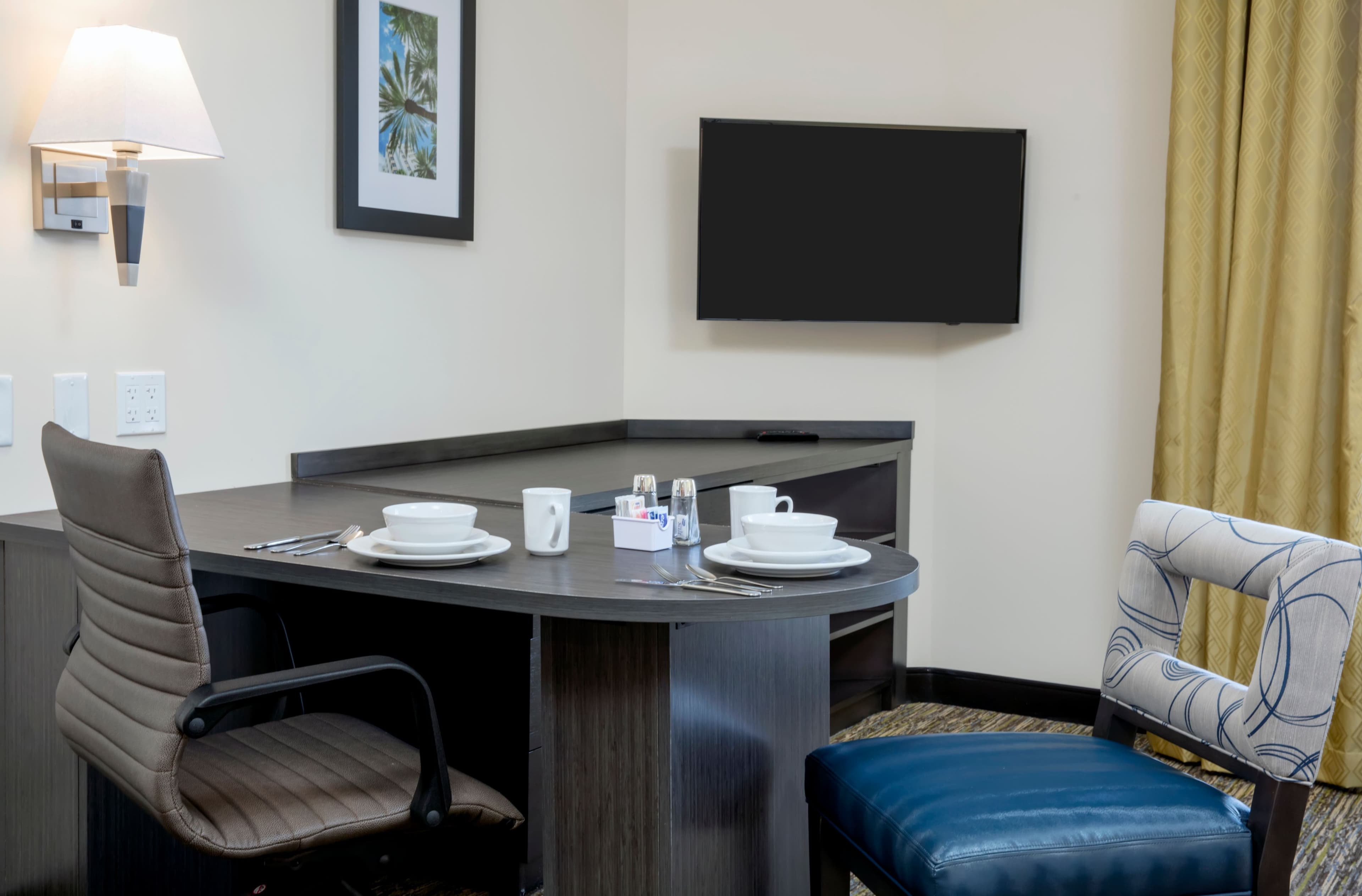 STANDARD SUITE - Image 8