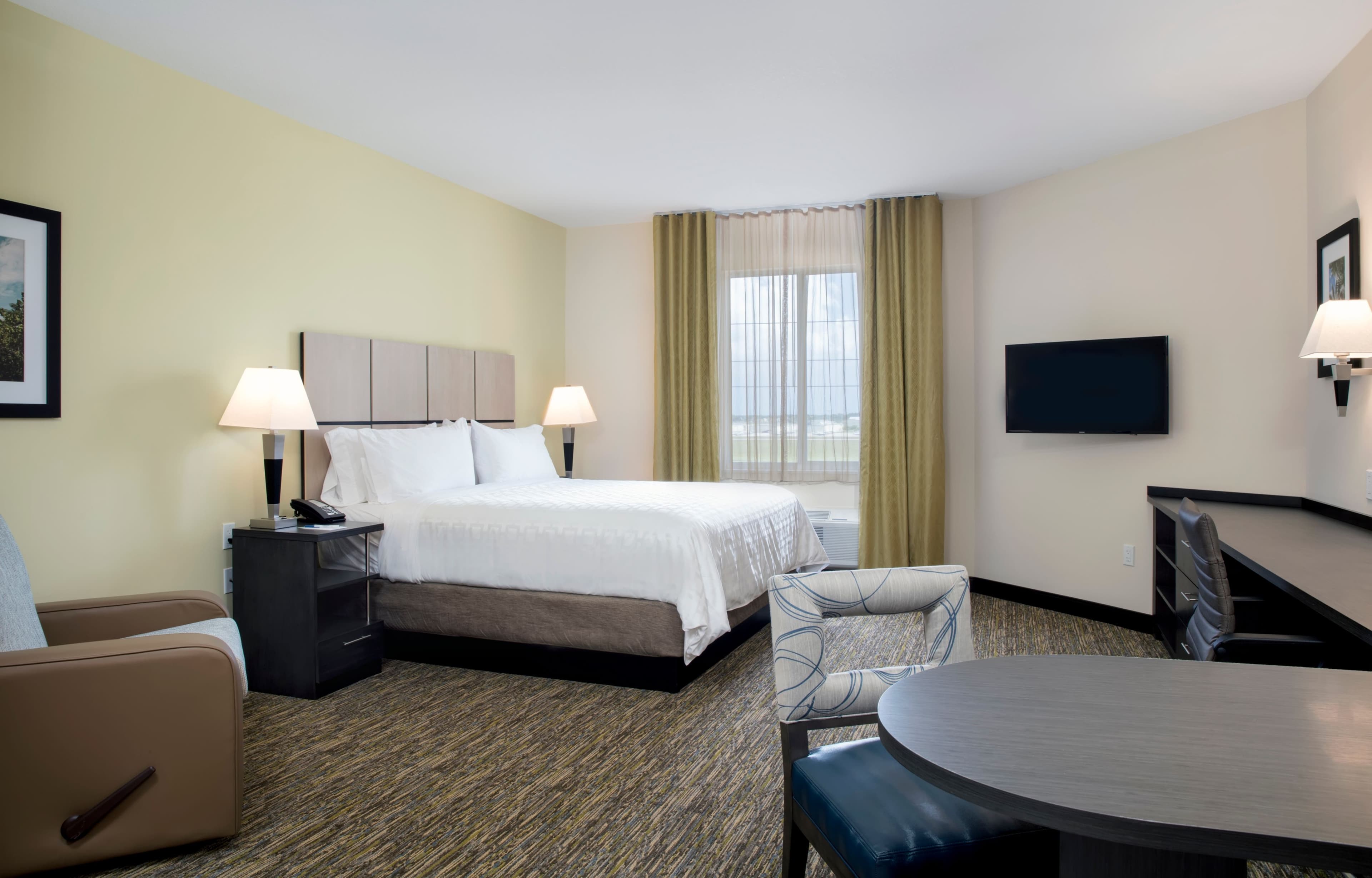 STANDARD SUITE - Image 5