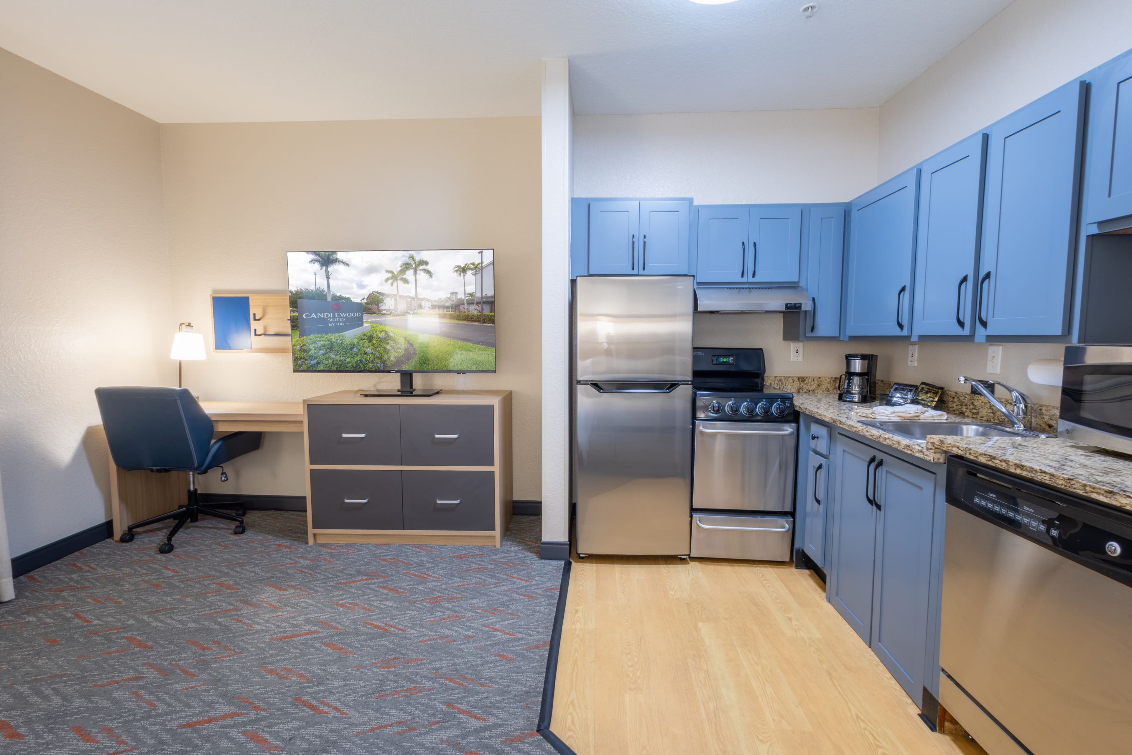 Candlewood Suites Miami Lakes — 22