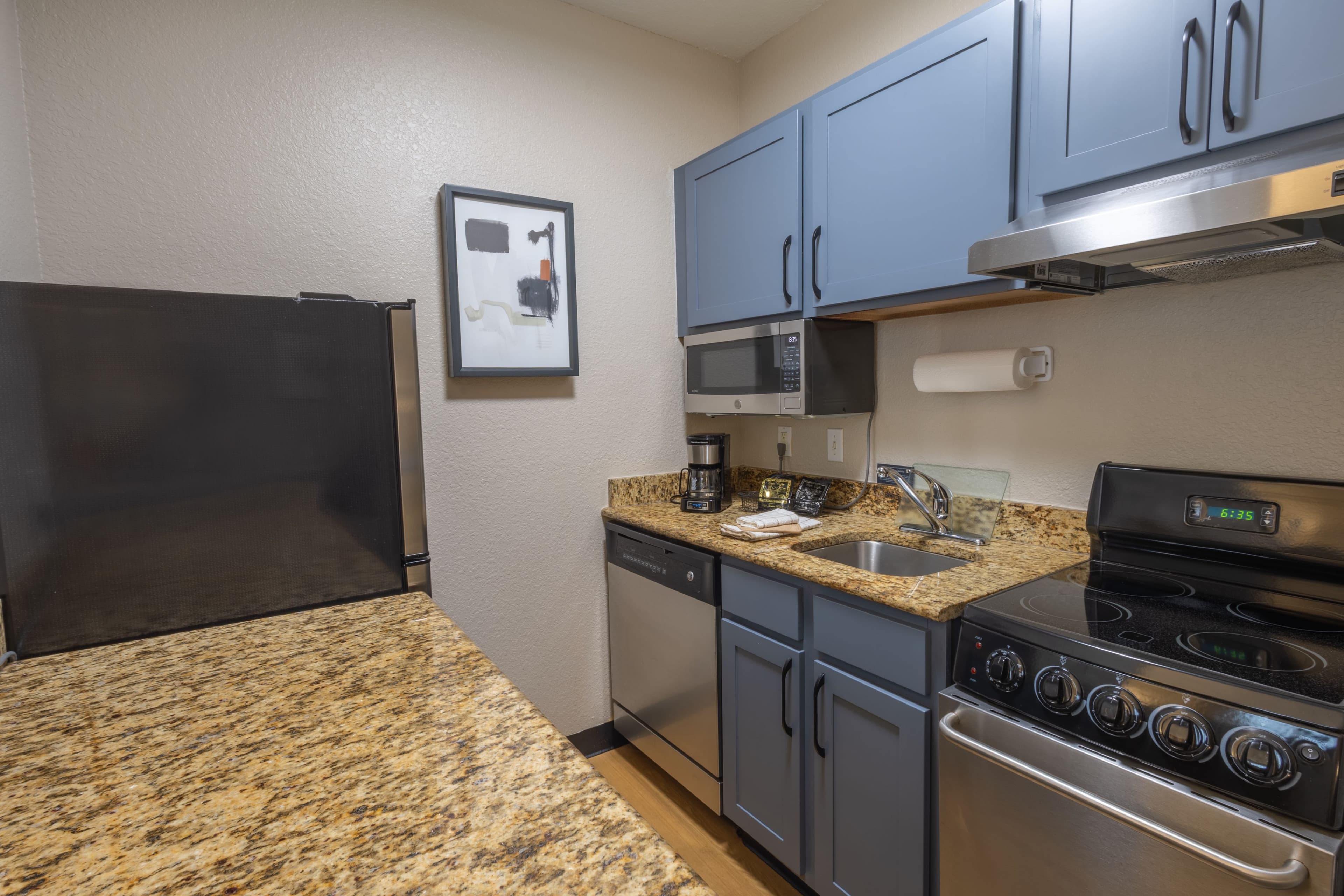 Studio Suite - Image 6