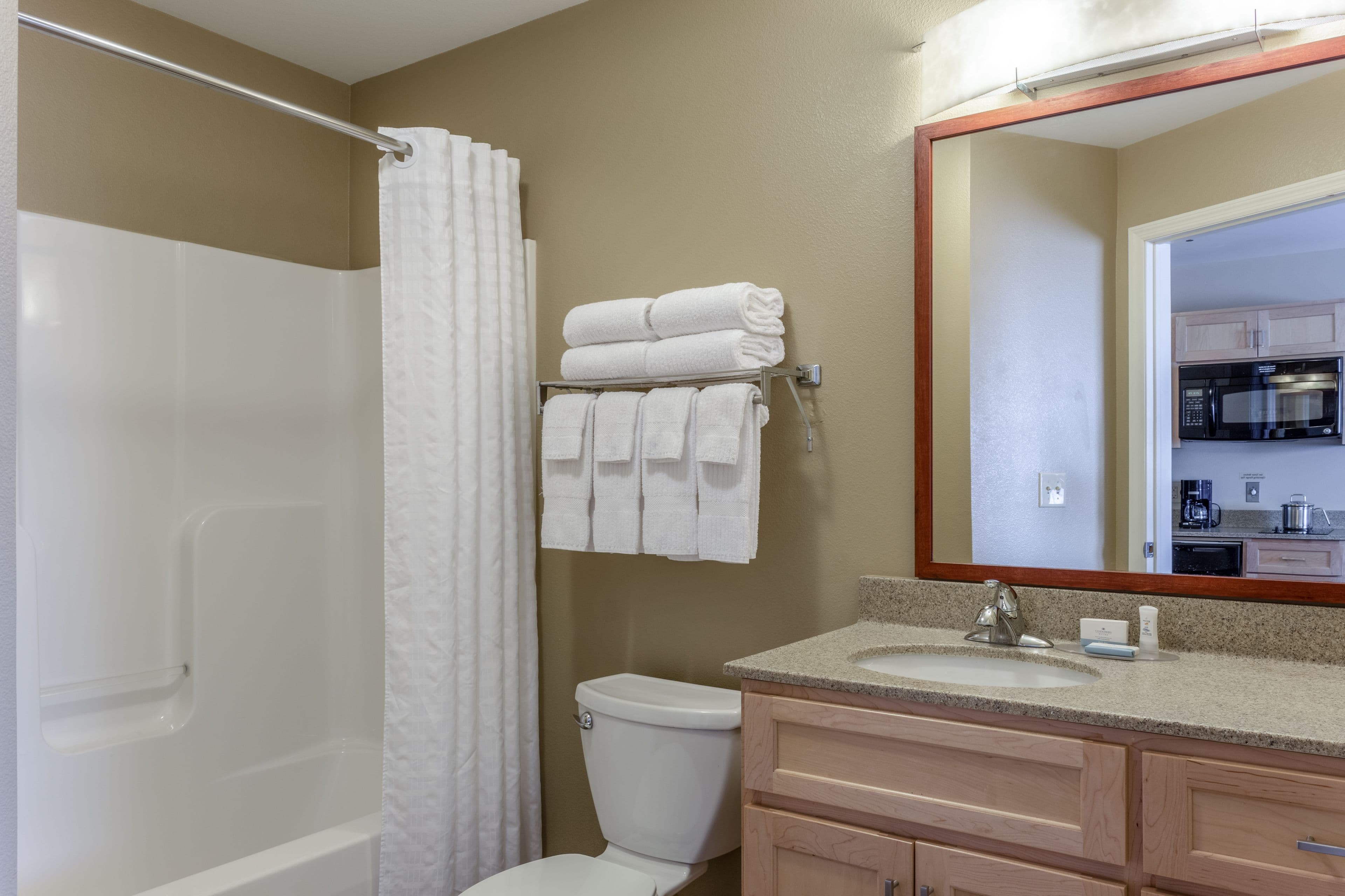 Candlewood Suites Minot — 13