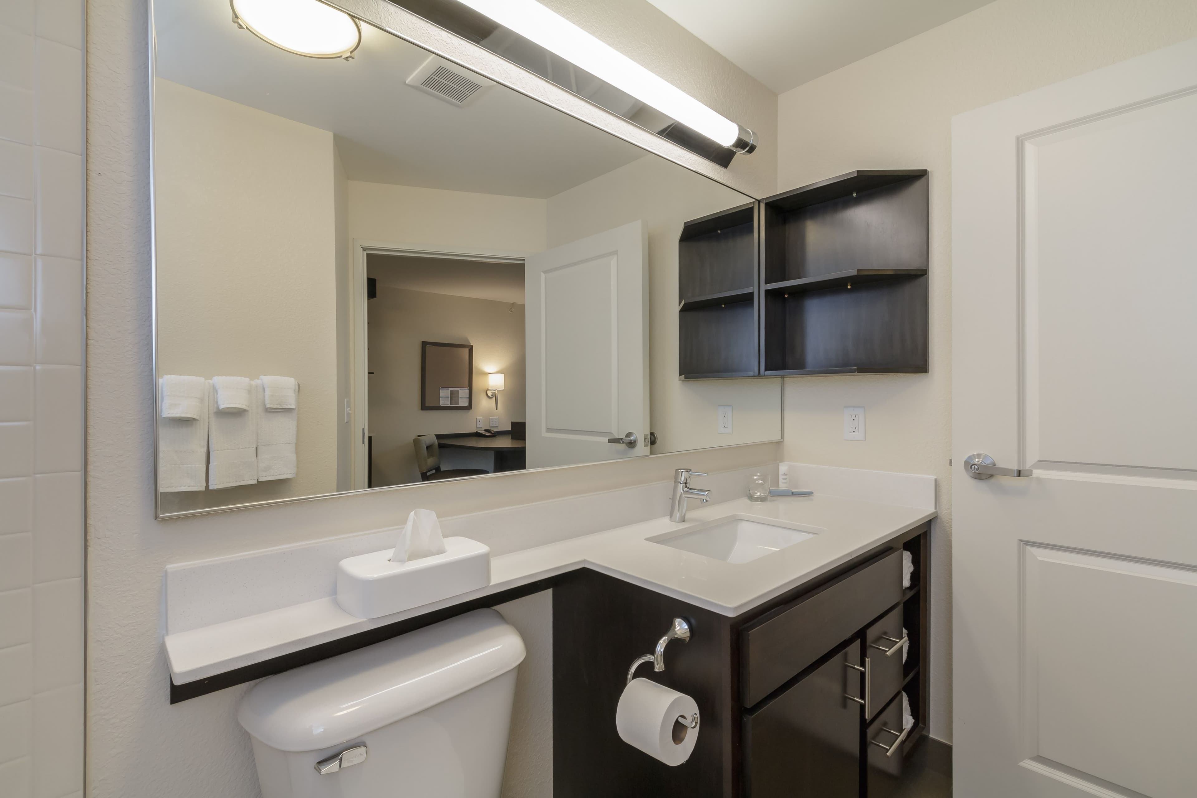 Candlewood Suites Mishawaka — 15