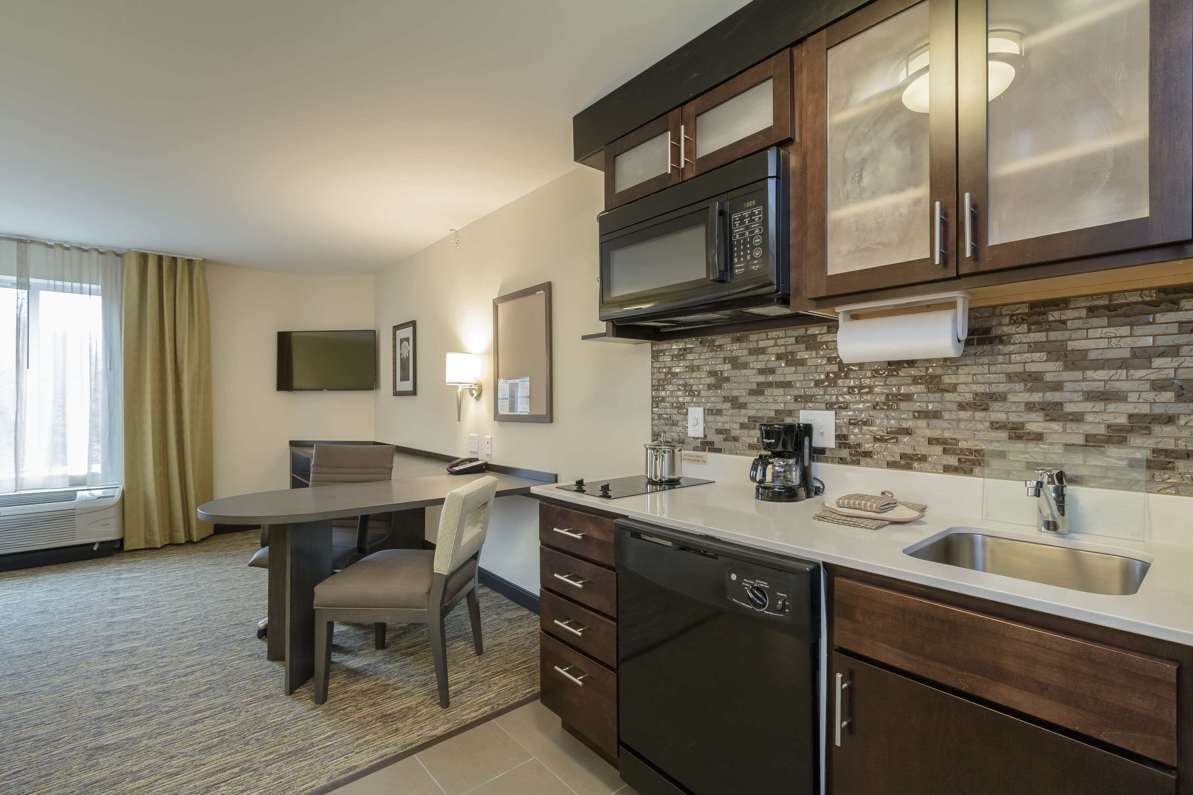 Candlewood Suites Mishawaka — 13