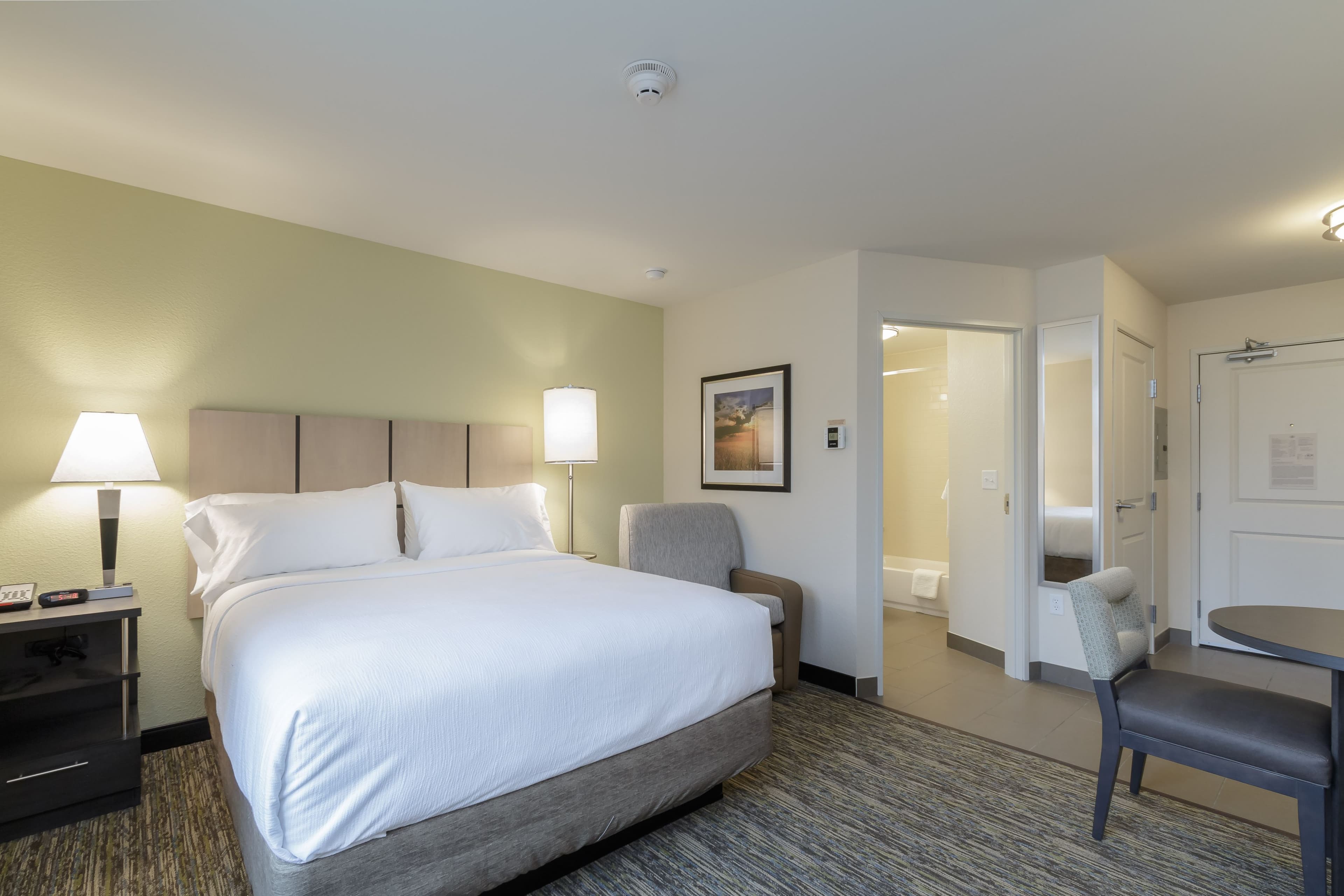 Candlewood Suites Mishawaka - Image 4