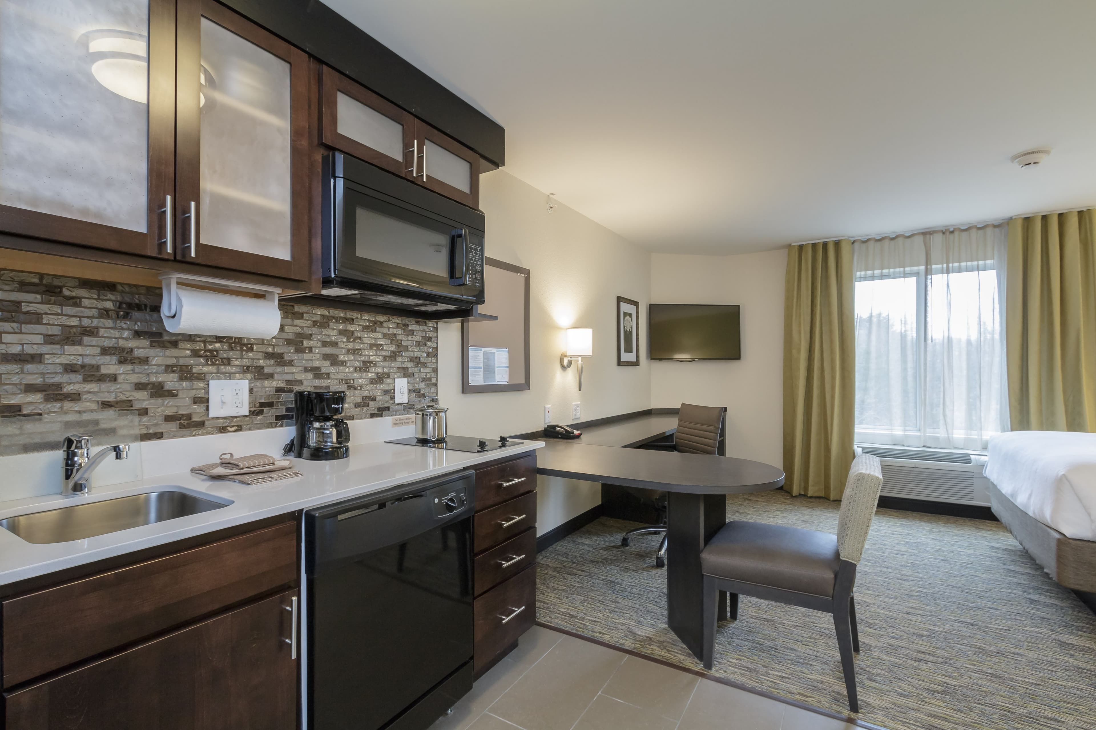 Candlewood Suites Mishawaka — 22