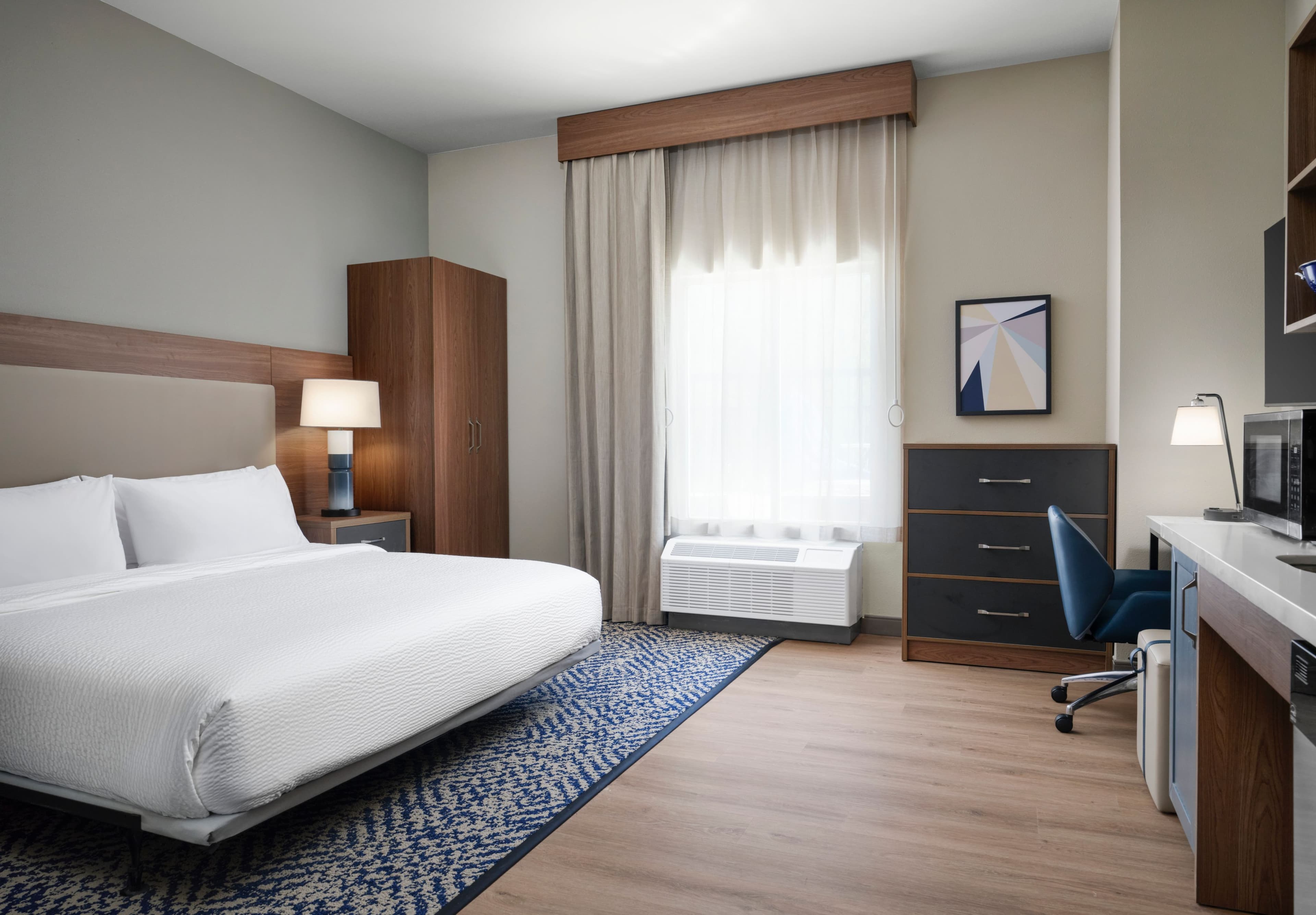 Candlewood Suites Mobile West - I-65 - Image 3