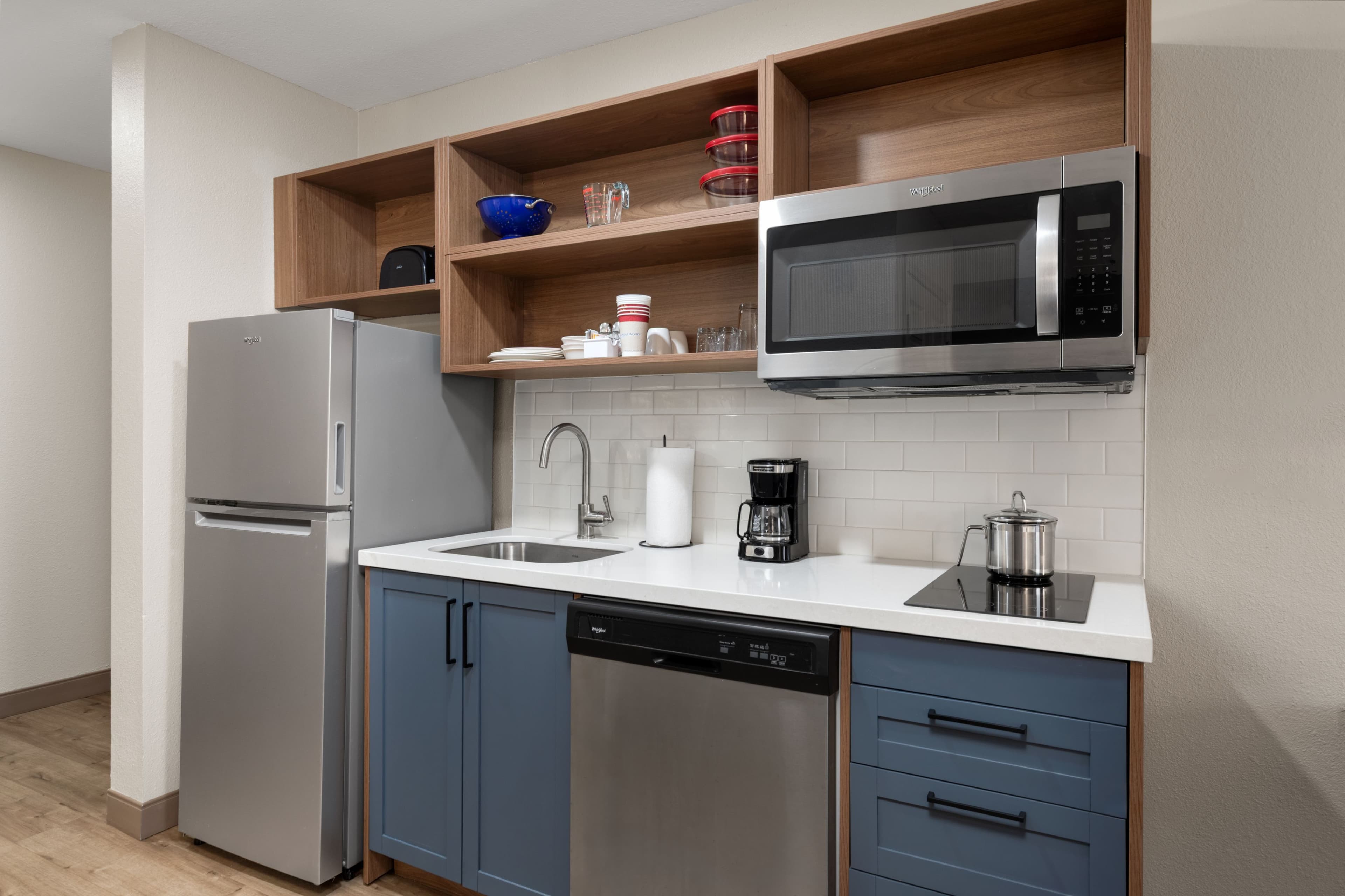 Candlewood Suites Mobile-Downtown - Image 5