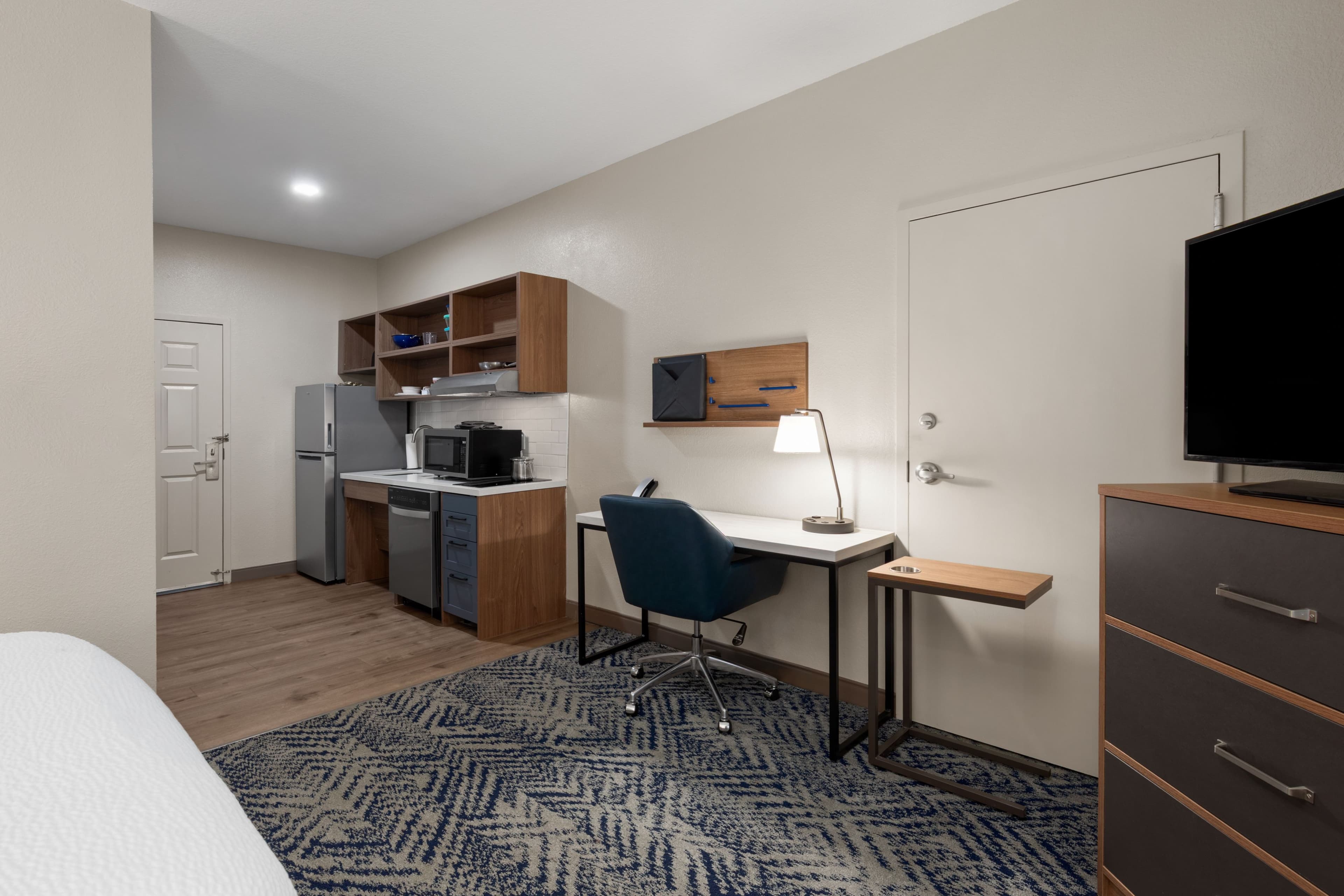 Candlewood Suites Mobile-Downtown — 12