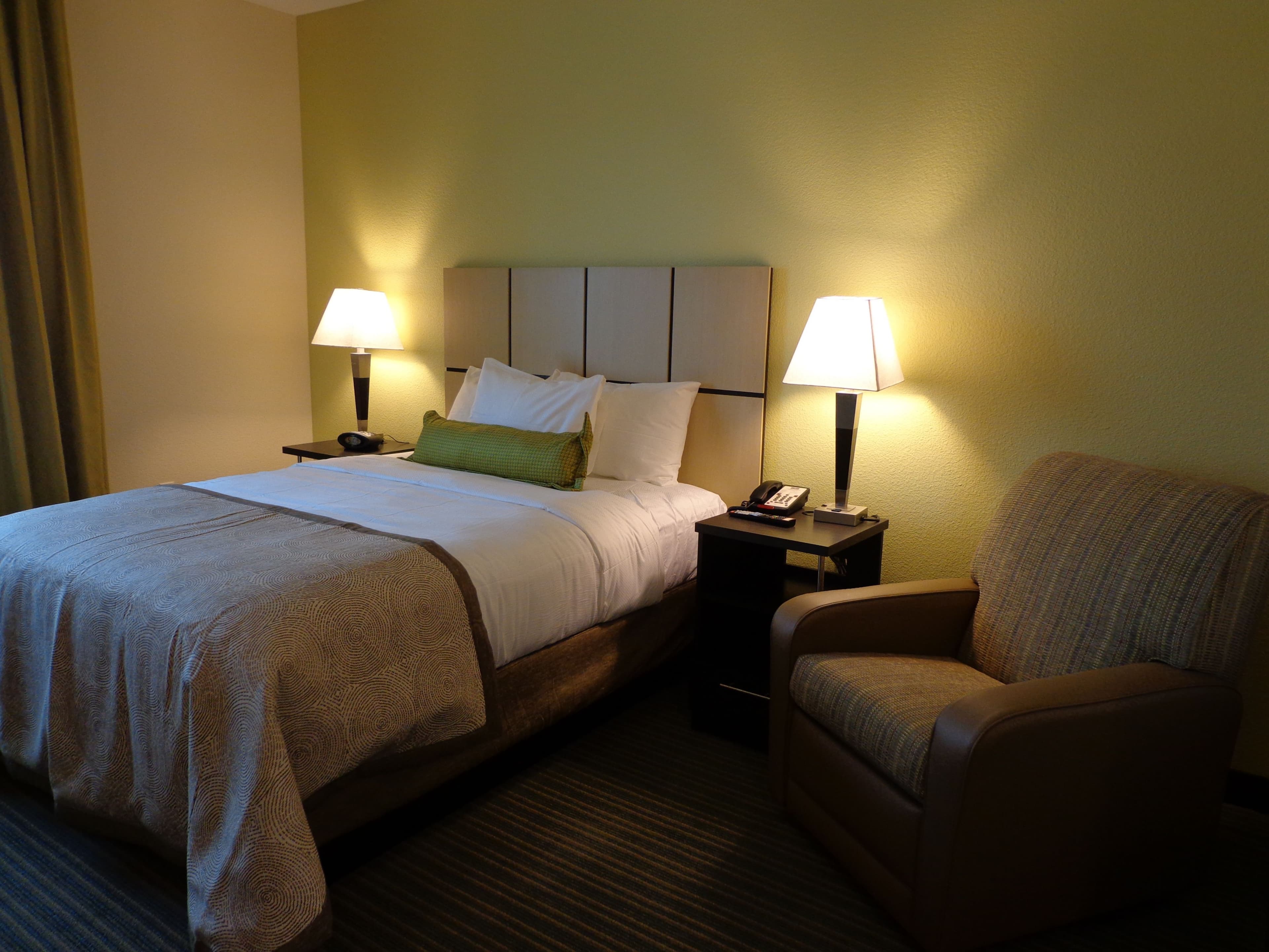 Candlewood Suites Monahans — 28