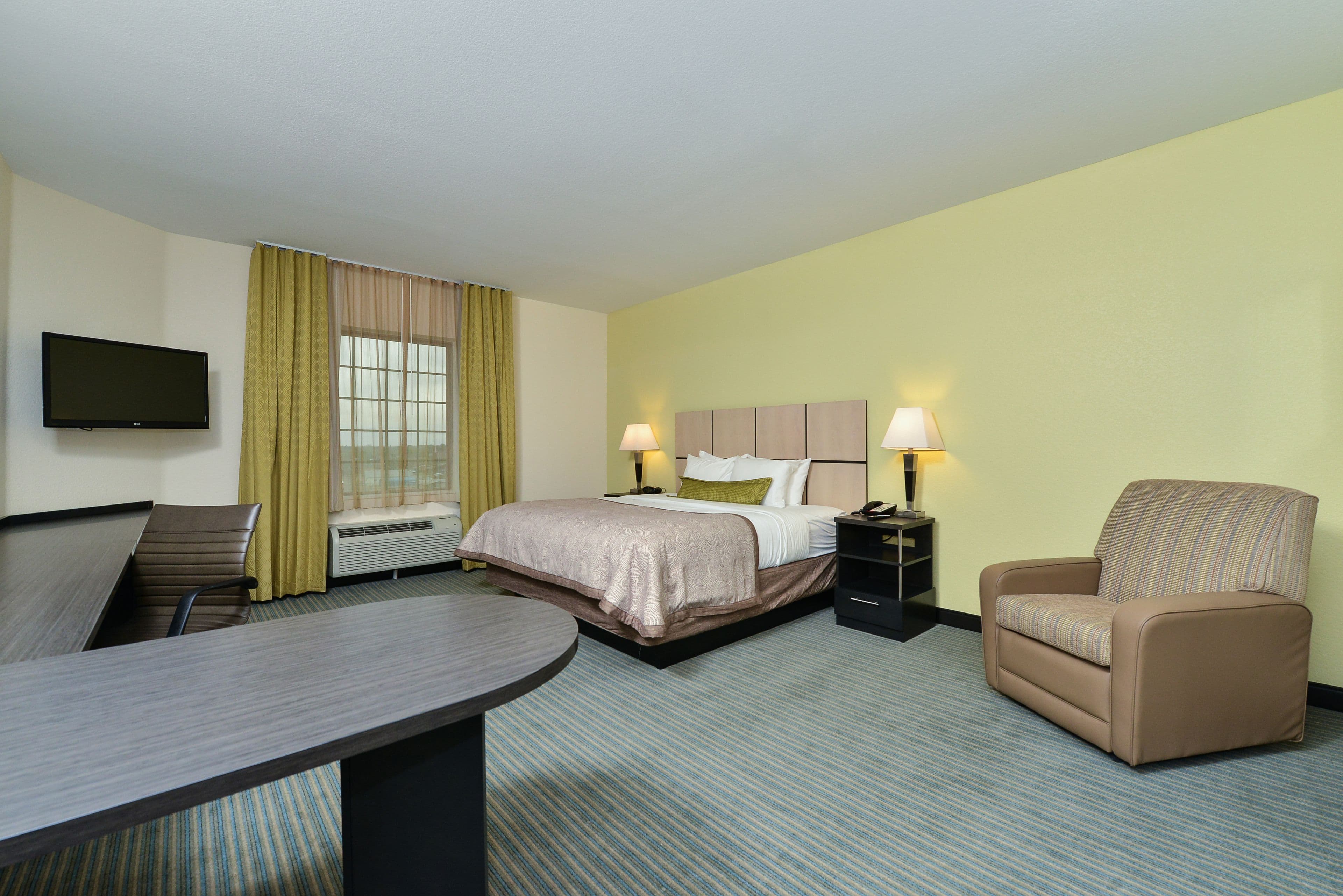 Candlewood Suites Monahans — 39