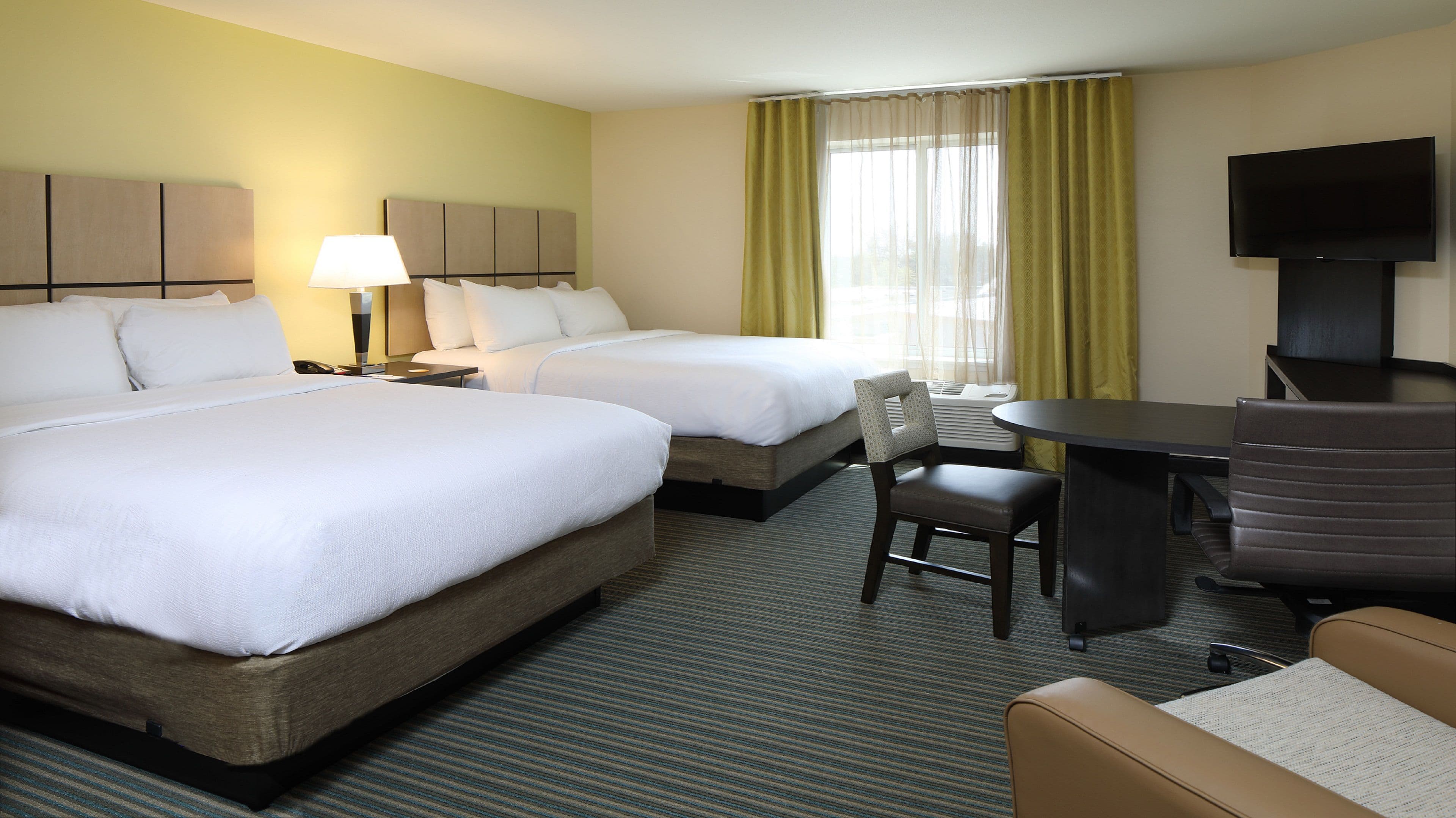 Candlewood Suites Newark South - University Area — 10
