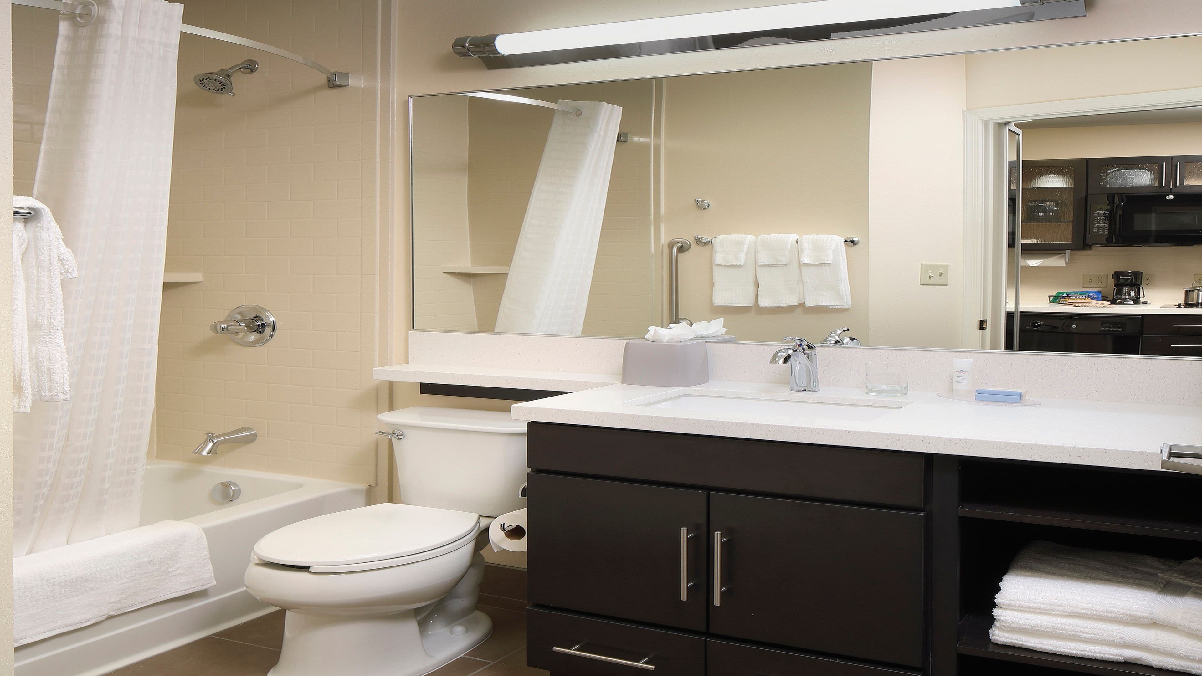 Candlewood Suites Newark South - University Area - Image 3