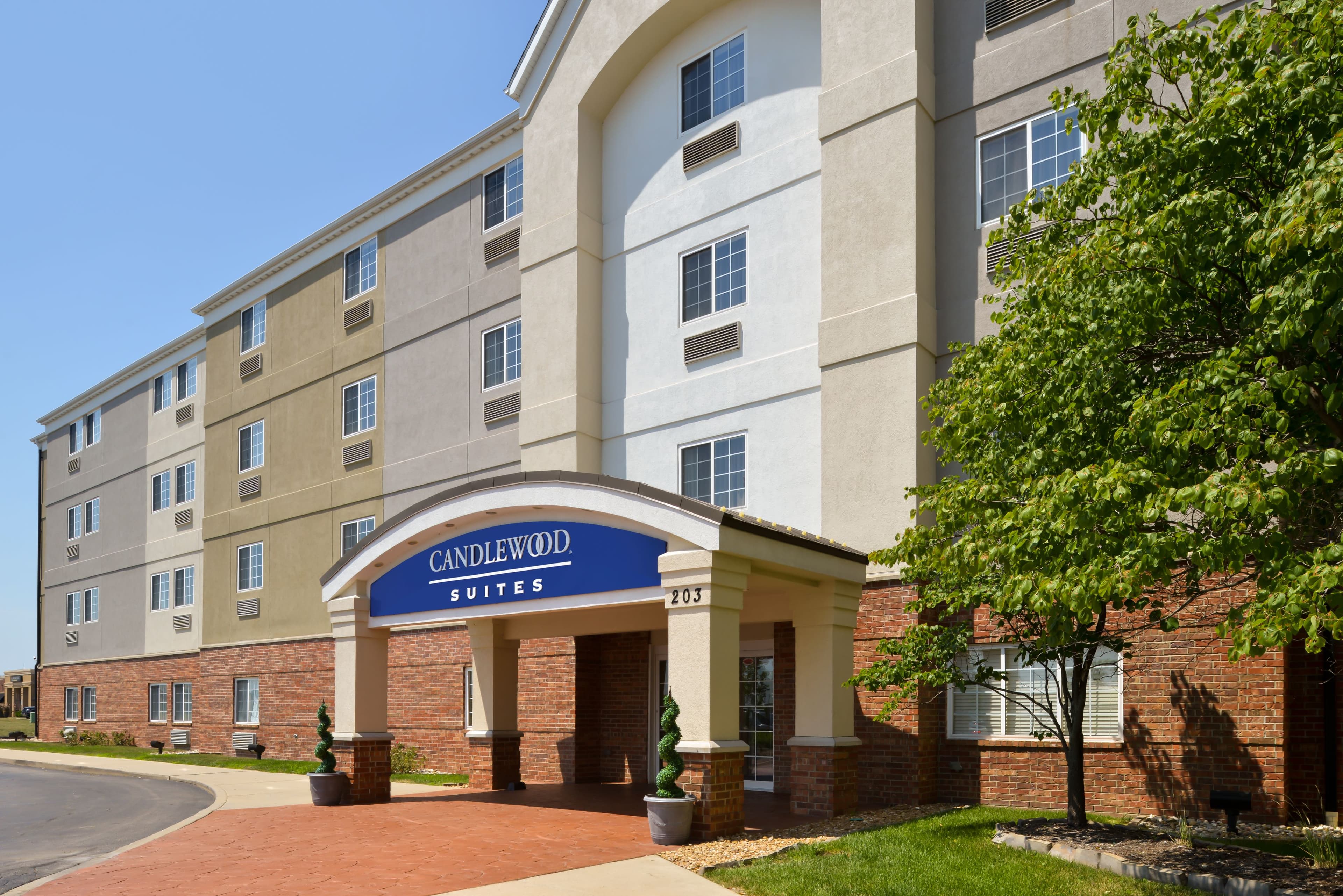 Candlewood Suites Bloomington-Normal - Image 1