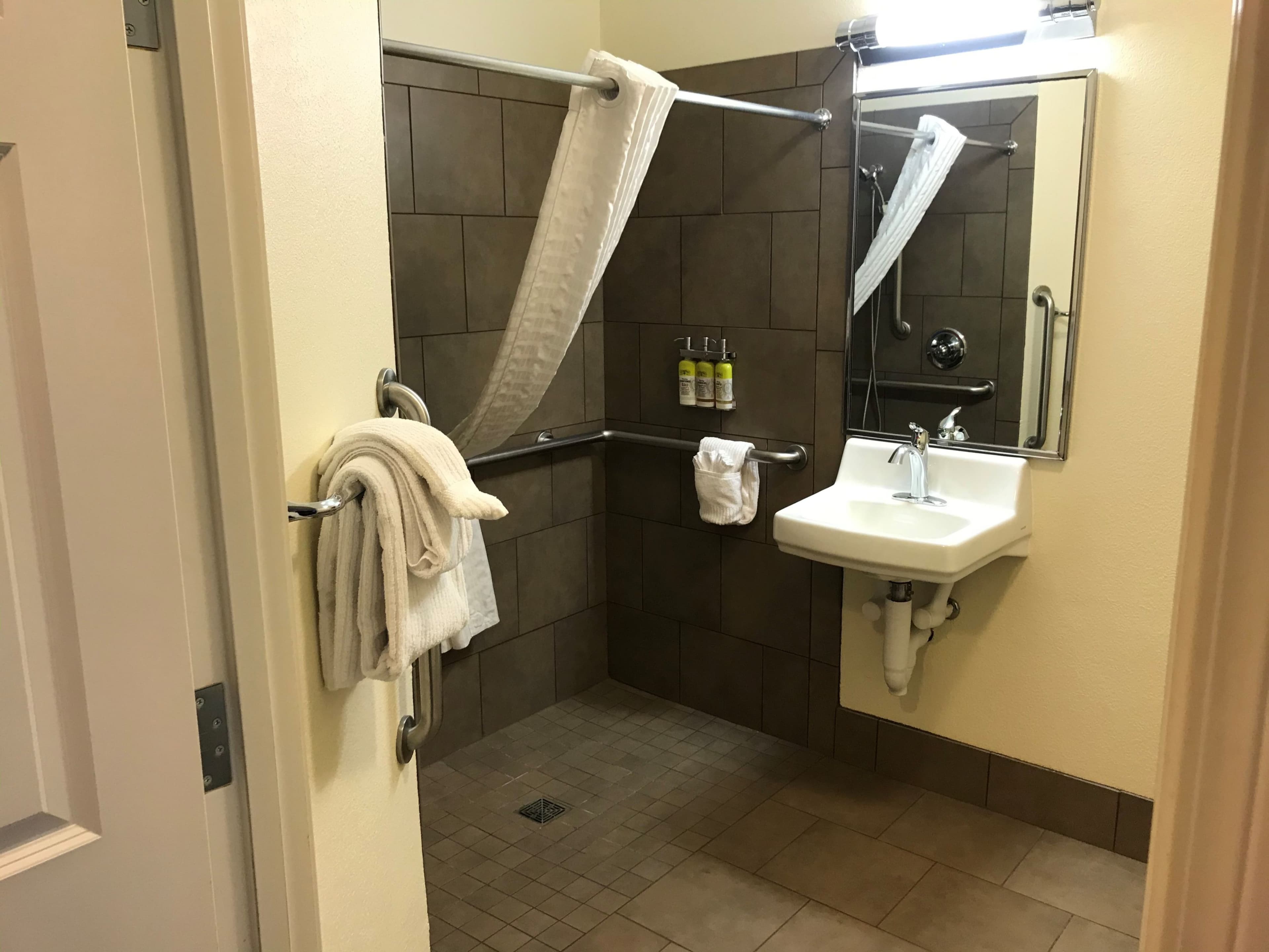 Candlewood Suites Bloomington-Normal — 8