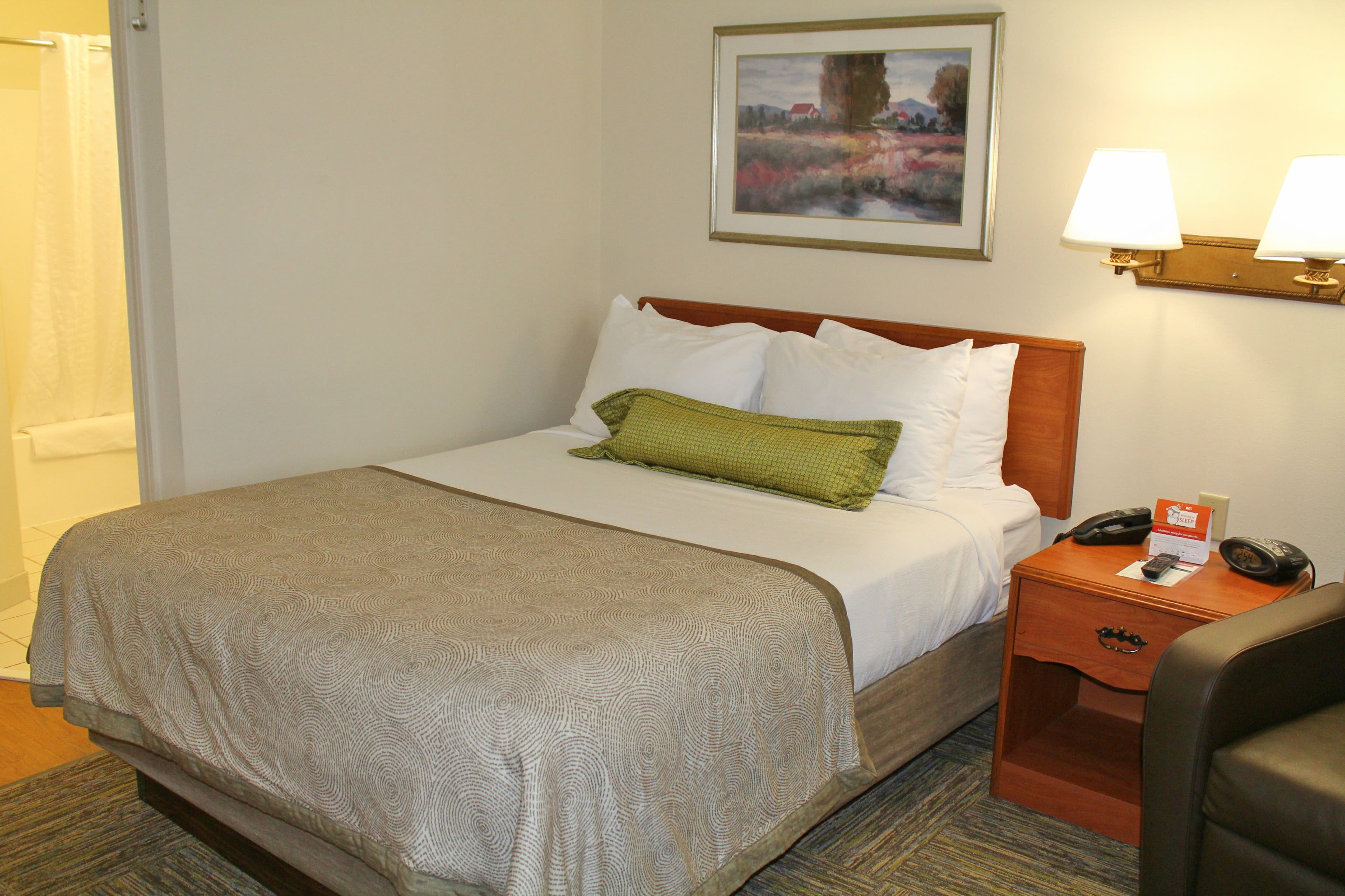 Candlewood Suites Syracuse-Airport — 9