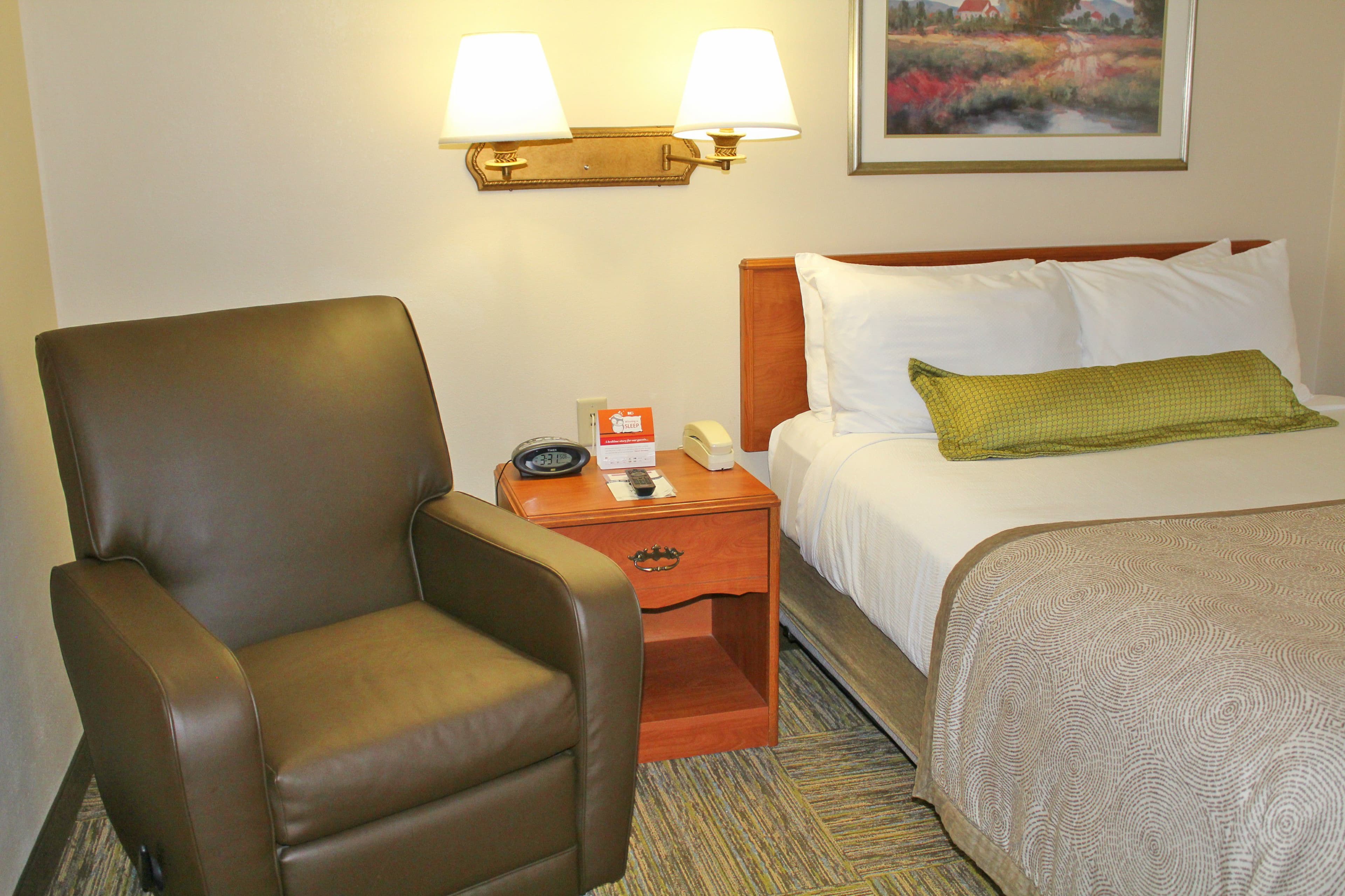 Candlewood Suites Syracuse-Airport — 7