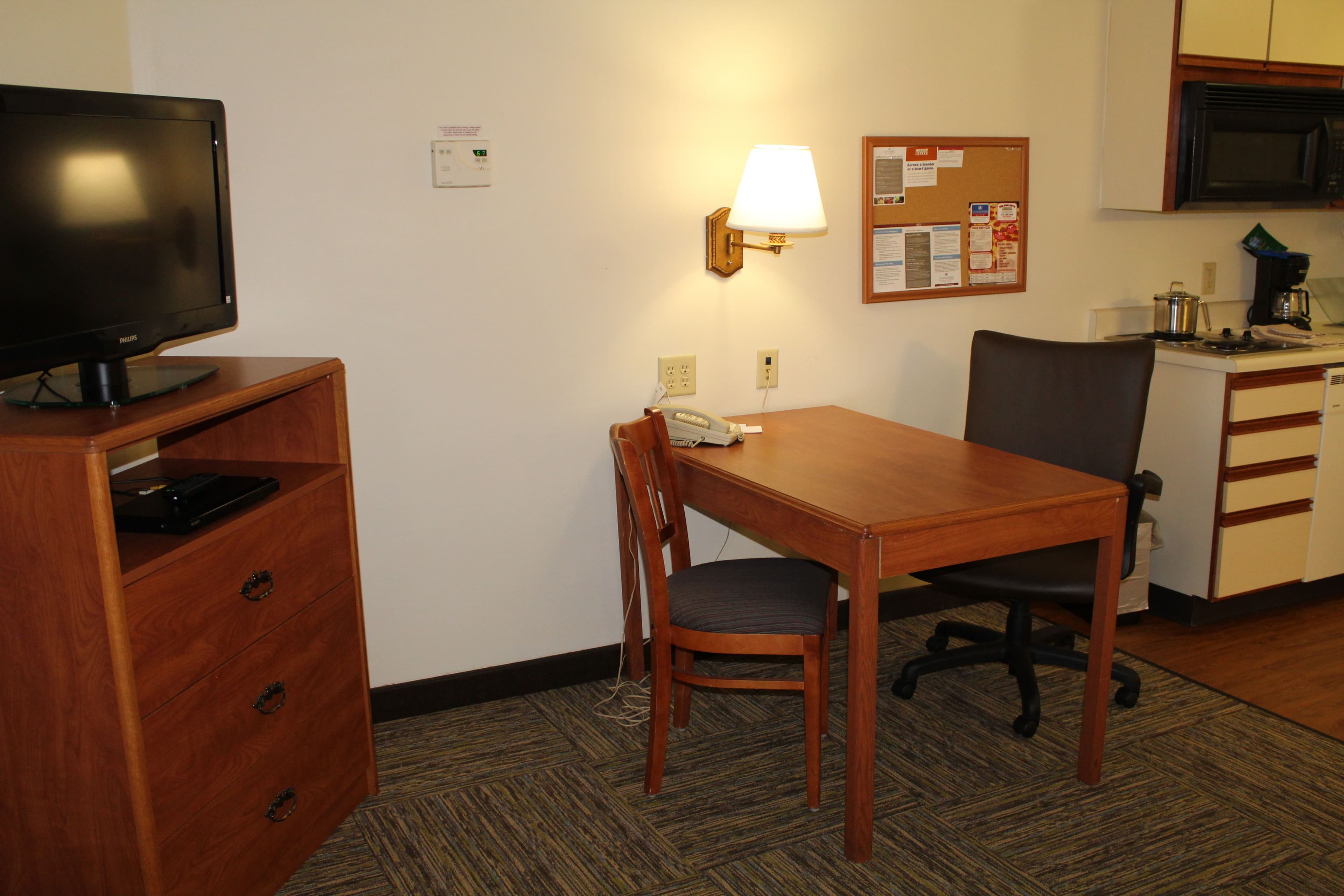 Candlewood Suites Syracuse-Airport — 10