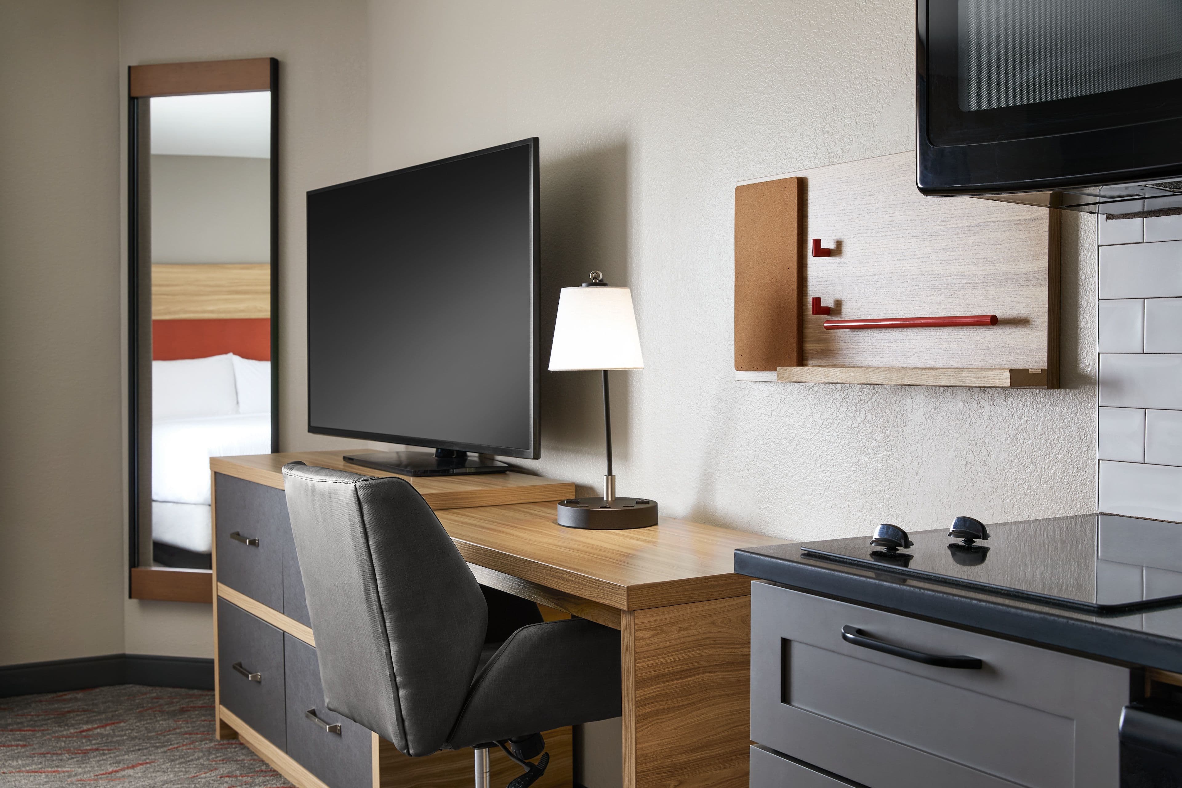 Studio Suite - Image 5