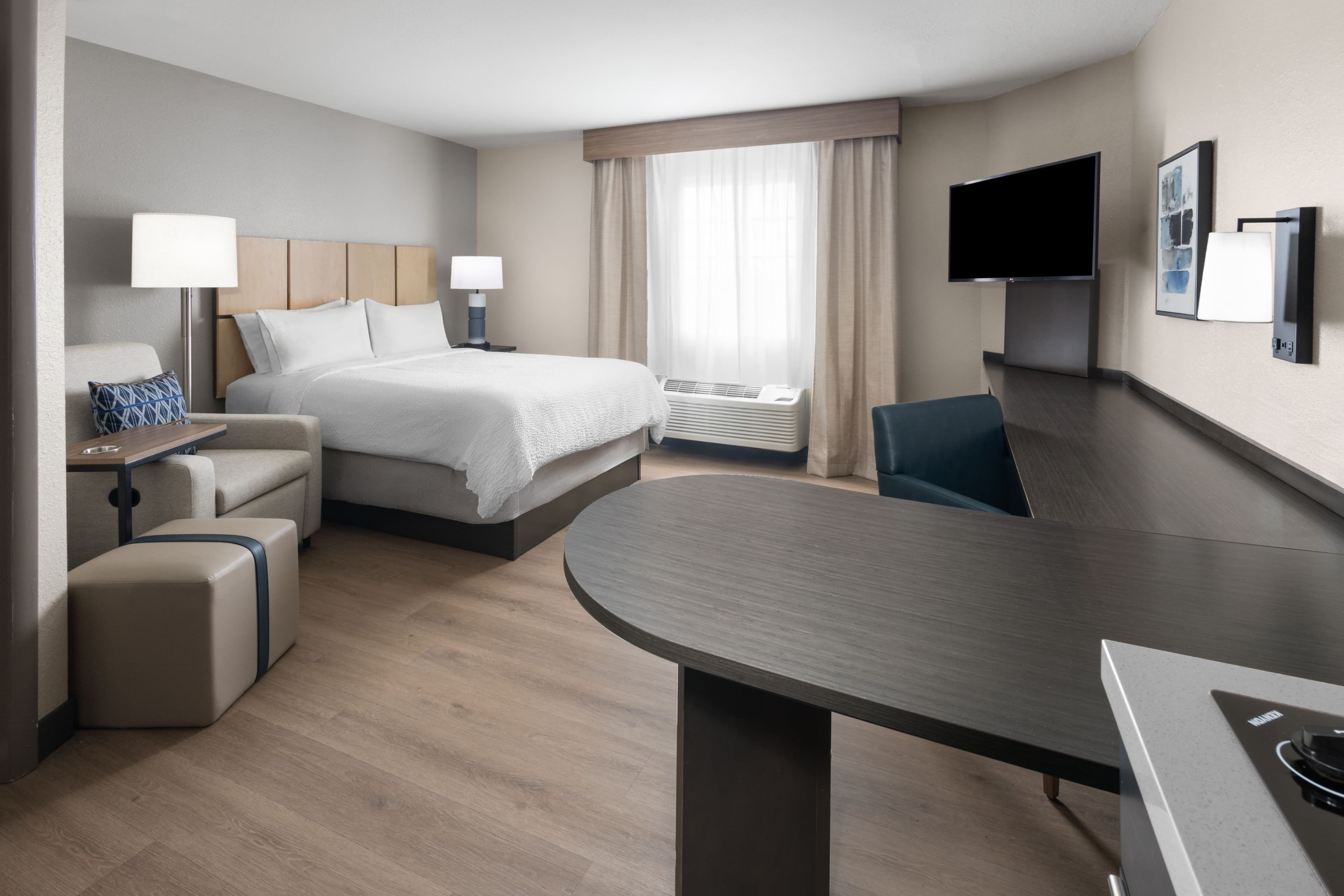 Candlewood Suites Fort Campbell - Oak Grove - Image 2
