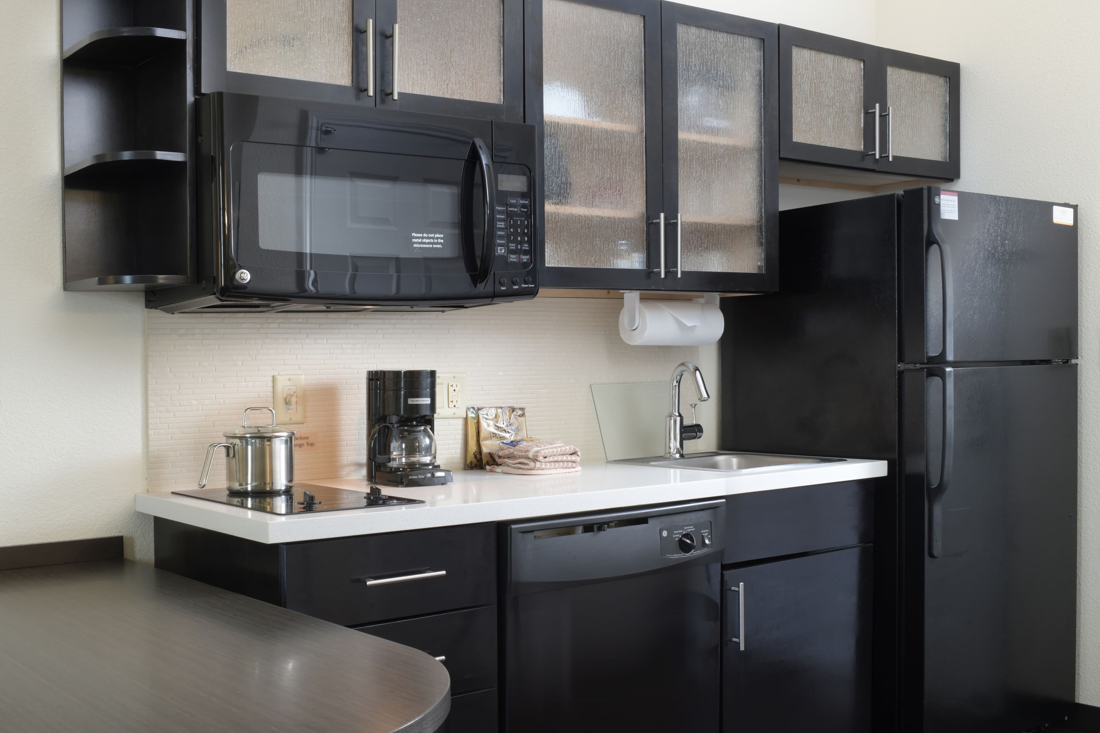 Candlewood Suites Odessa - Image 4