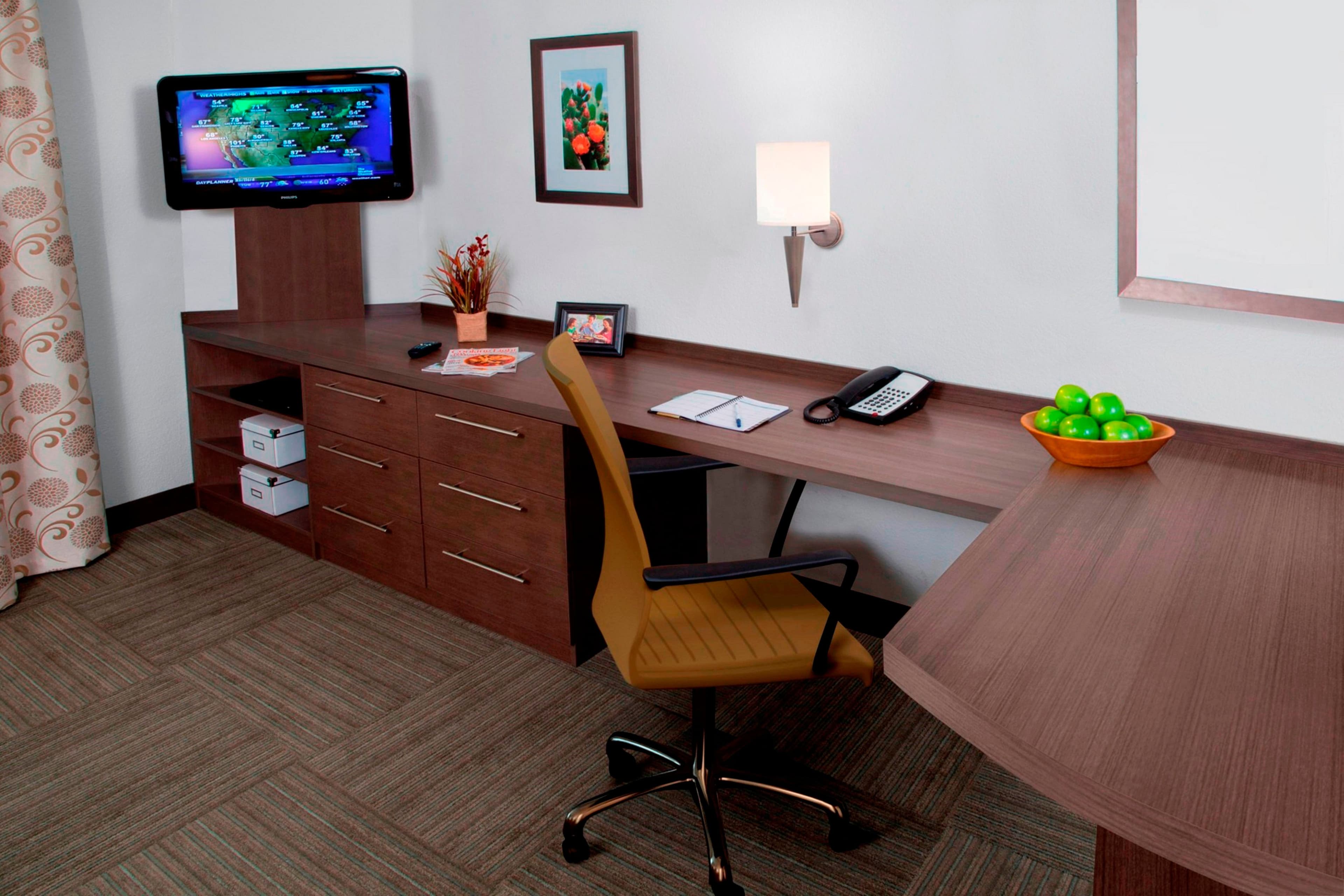 Candlewood Suites Oklahoma City - Bricktown — 3