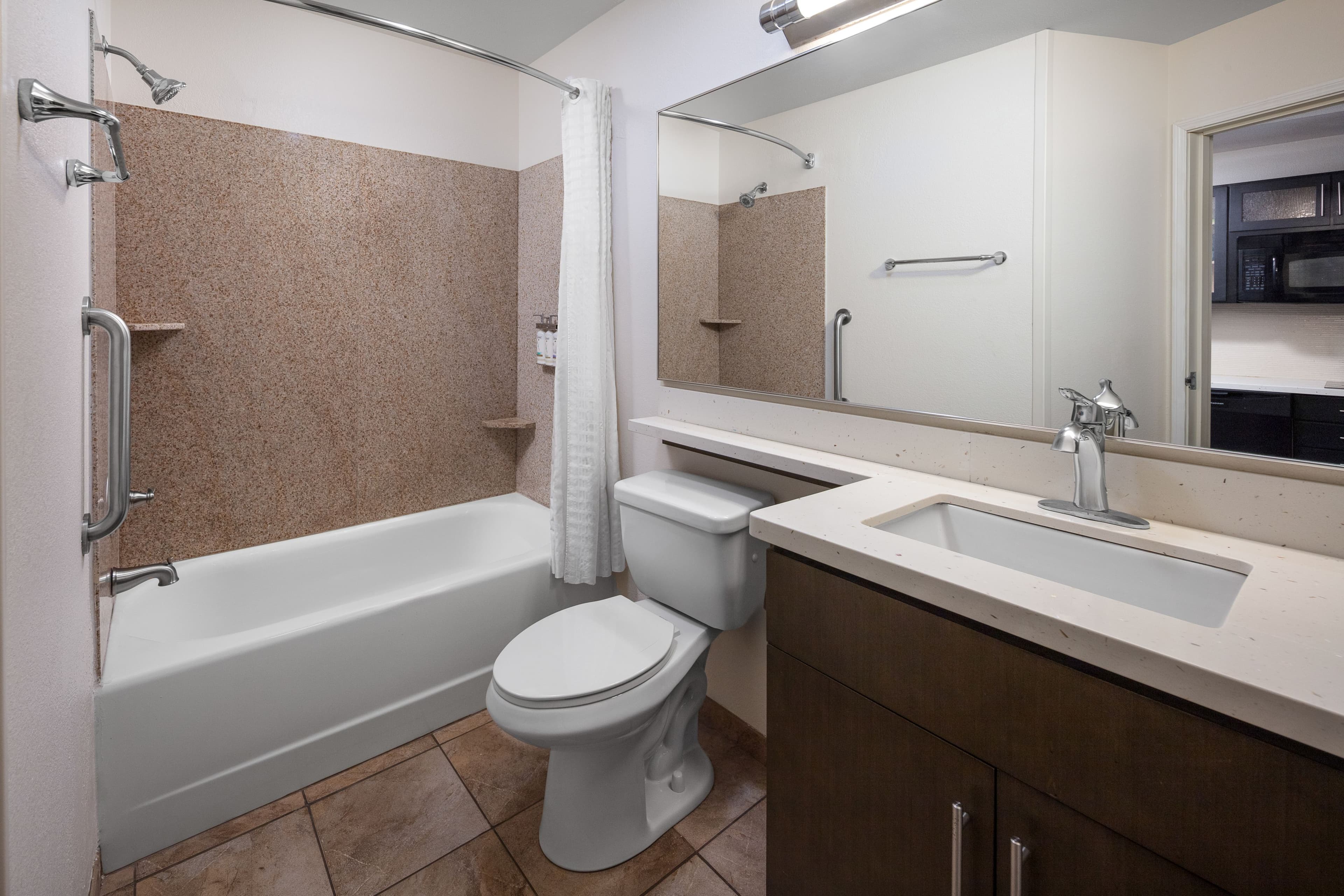 Studio Suite - Image 5