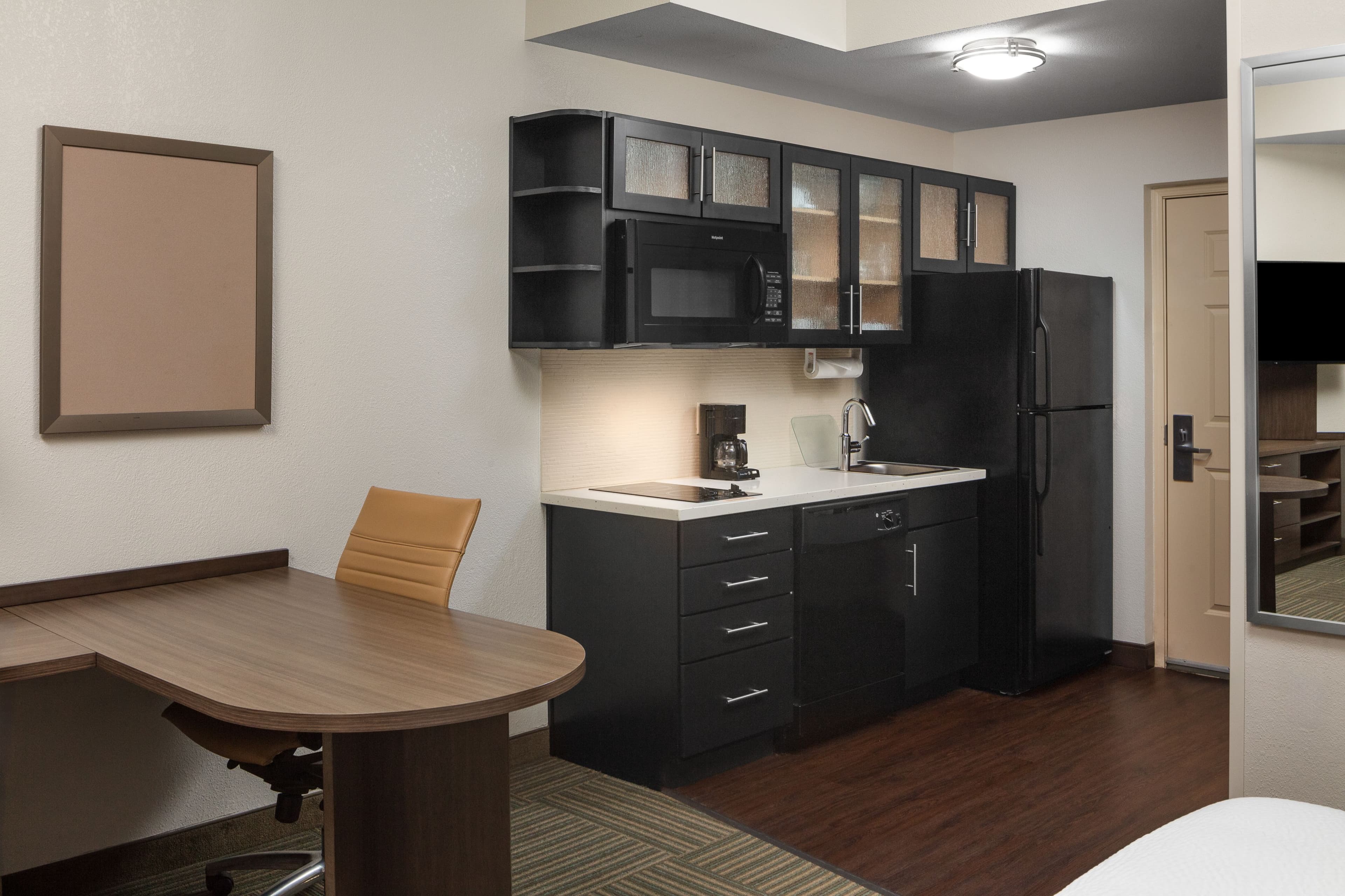 Studio Suite - Image 6
