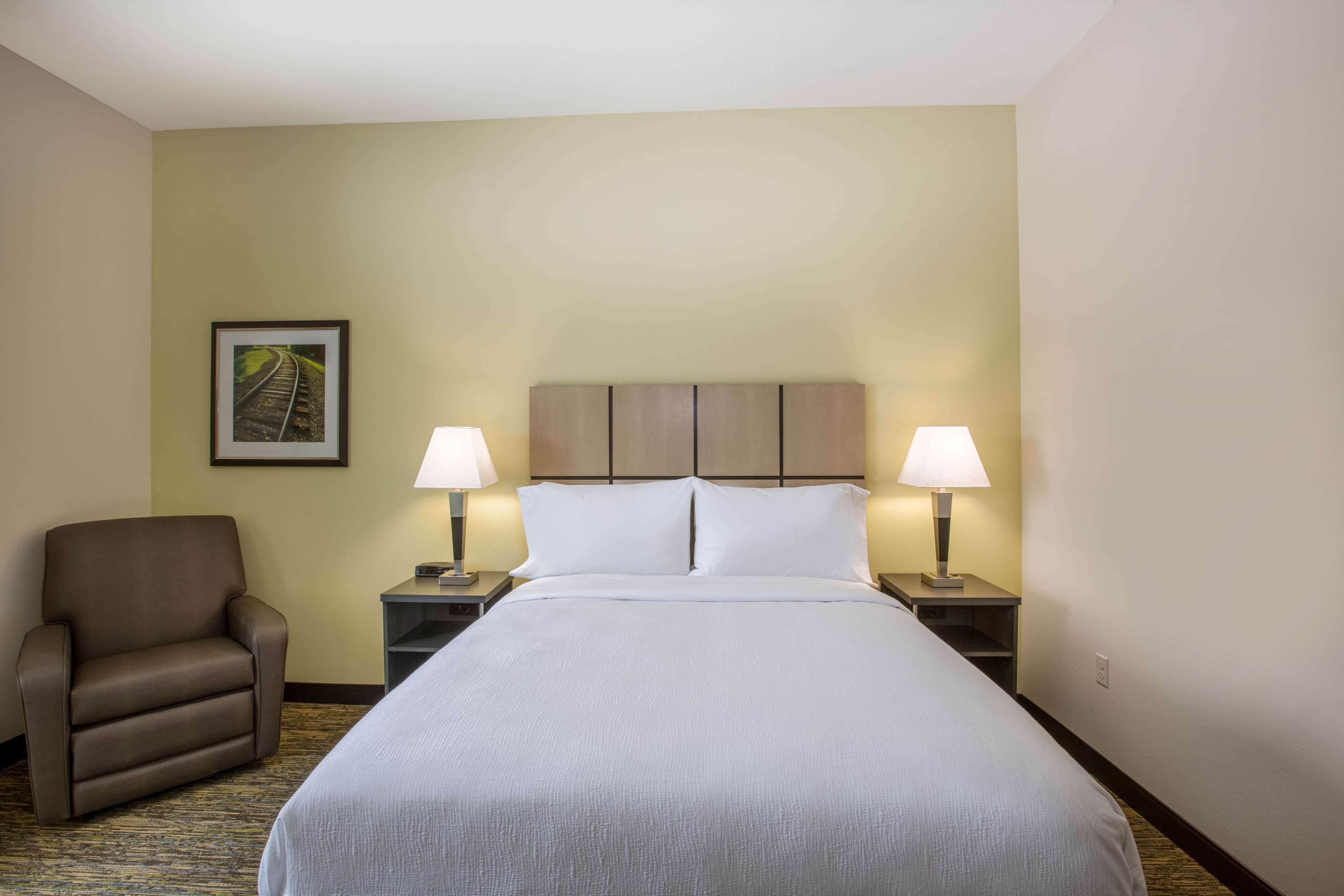 Candlewood Suites Omaha - Millard Area - Image 5