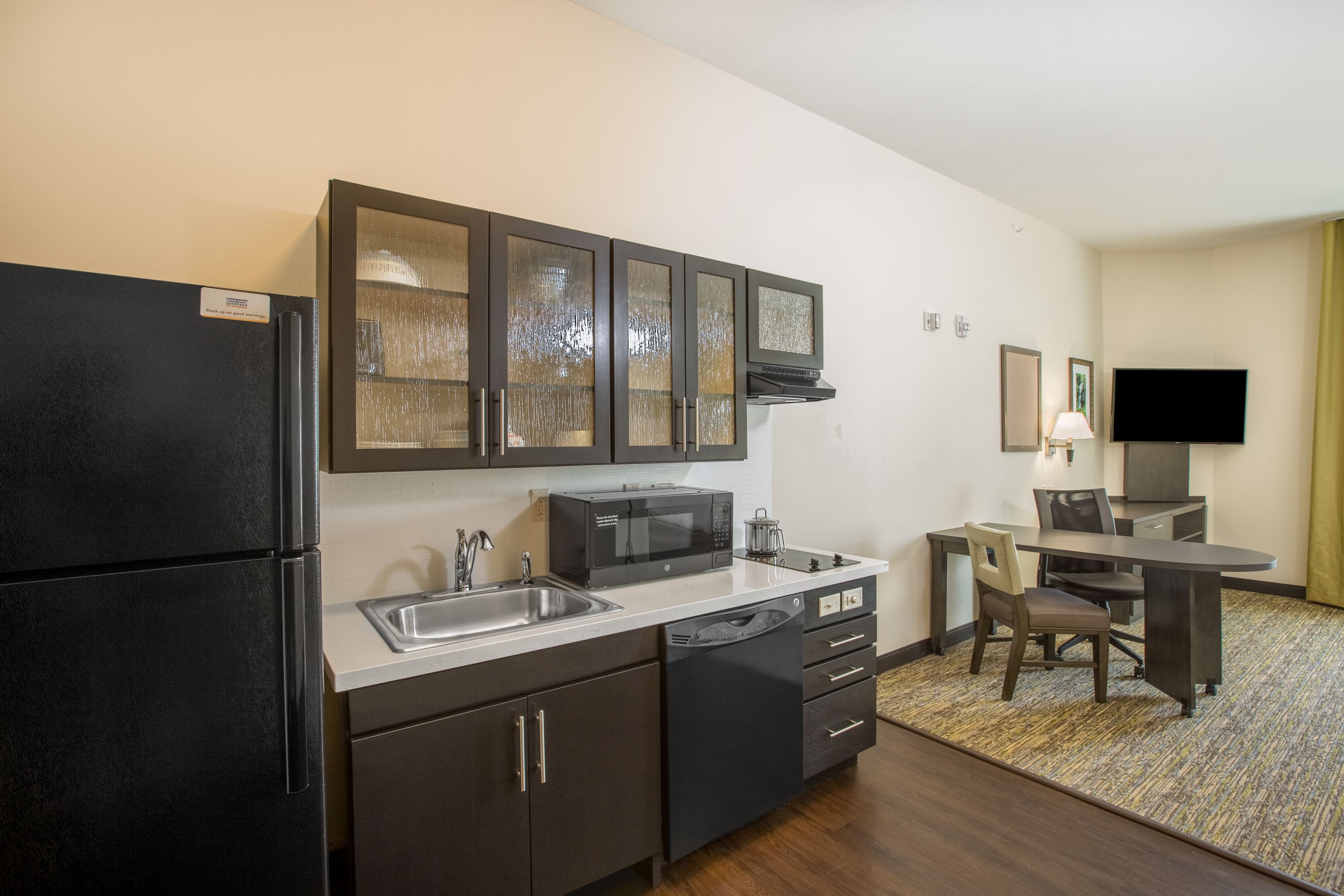 Candlewood Suites Omaha - Millard Area - Image 4