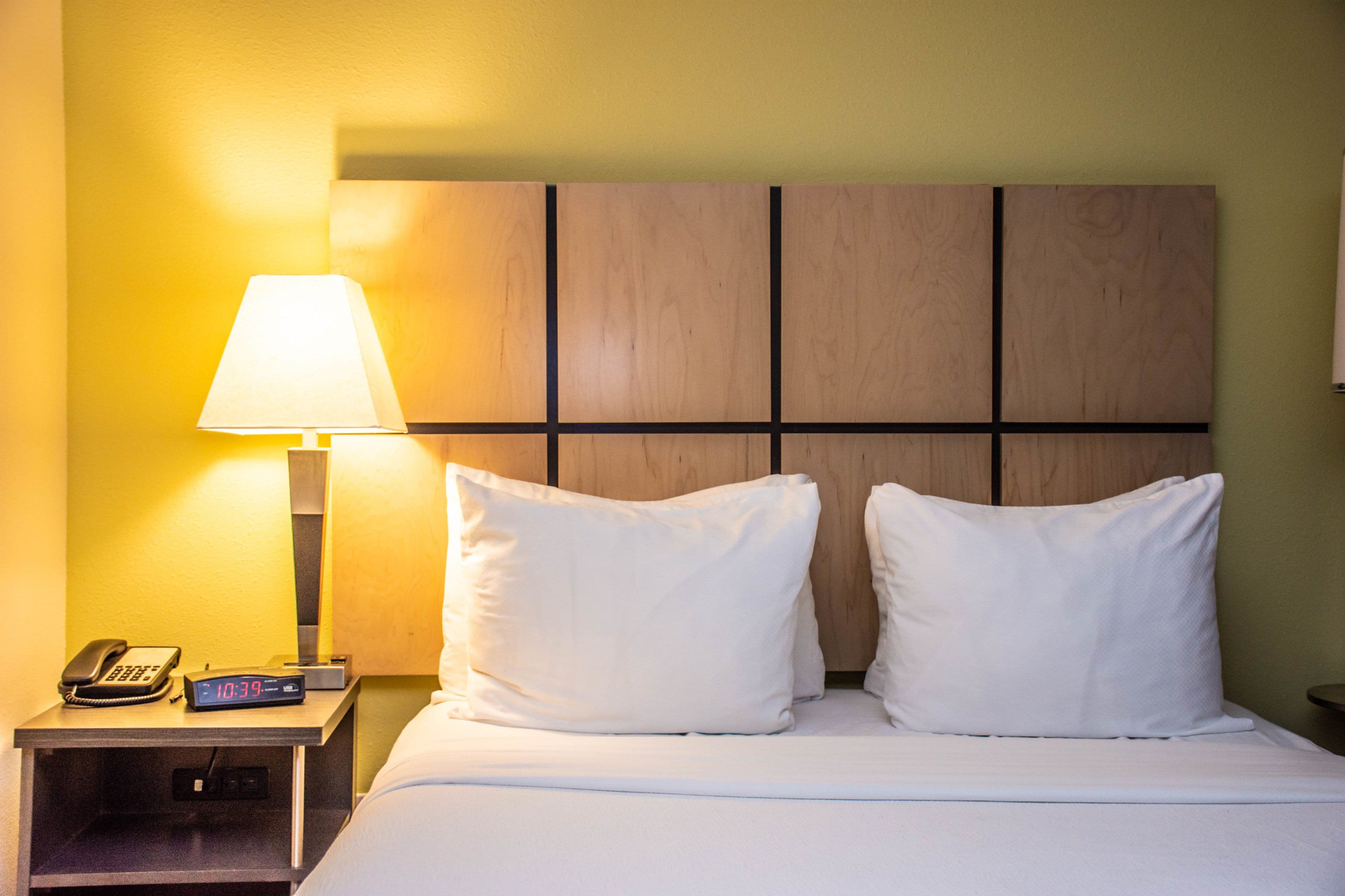 Candlewood Suites Overland Park - W 135th St. — 6