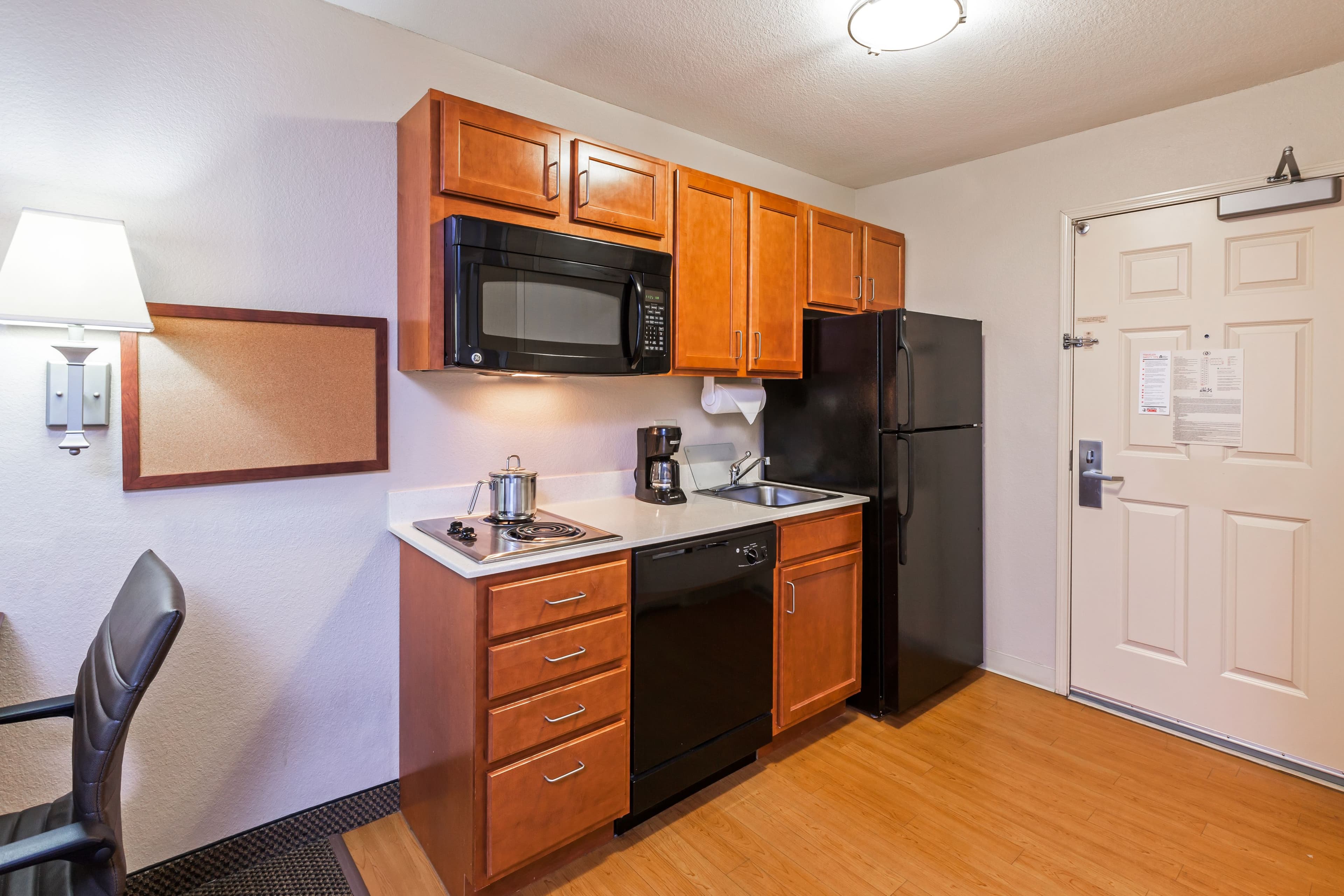Candlewood Suites Tulsa NE - Owasso — 5