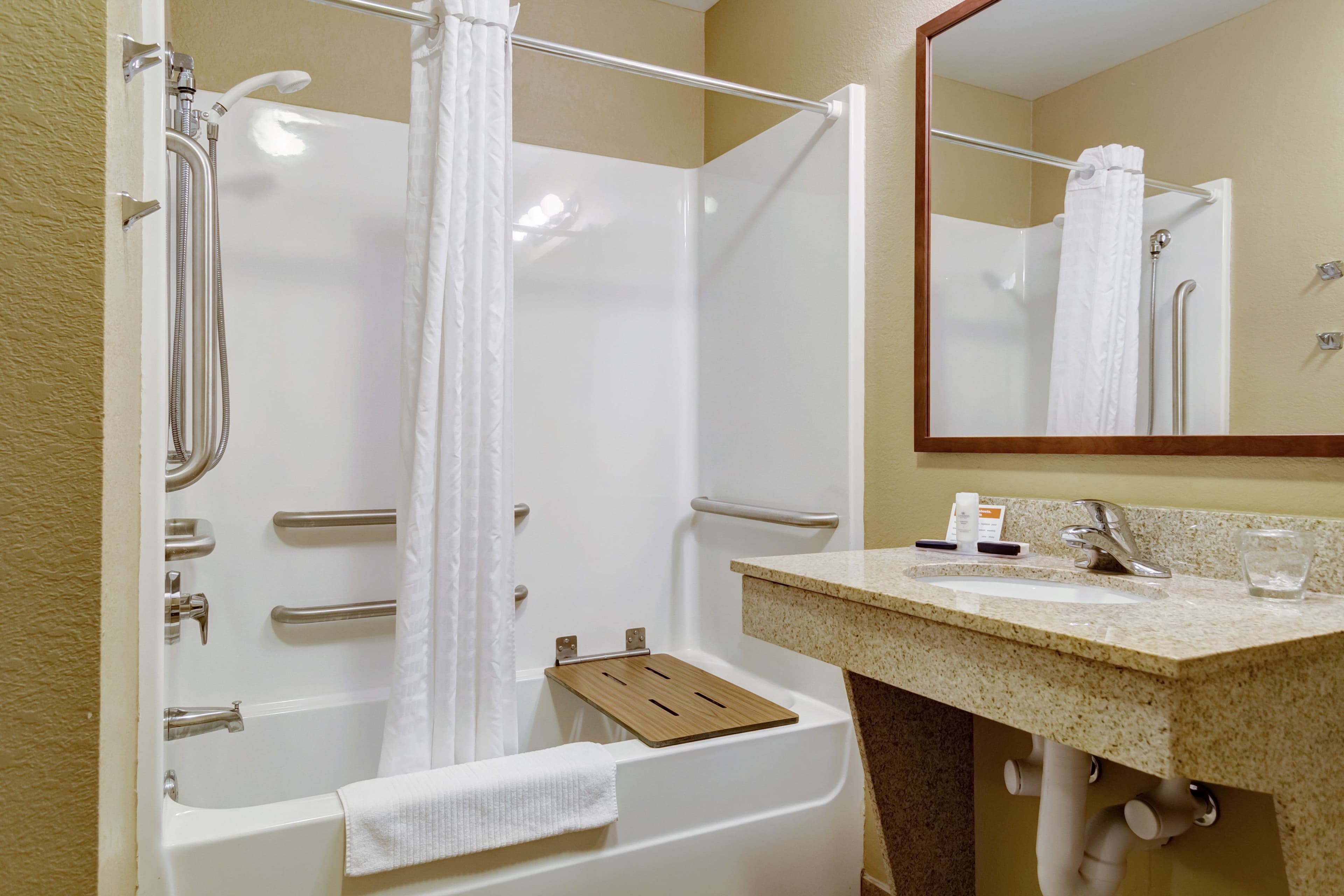 Candlewood Suites Paducah — 57