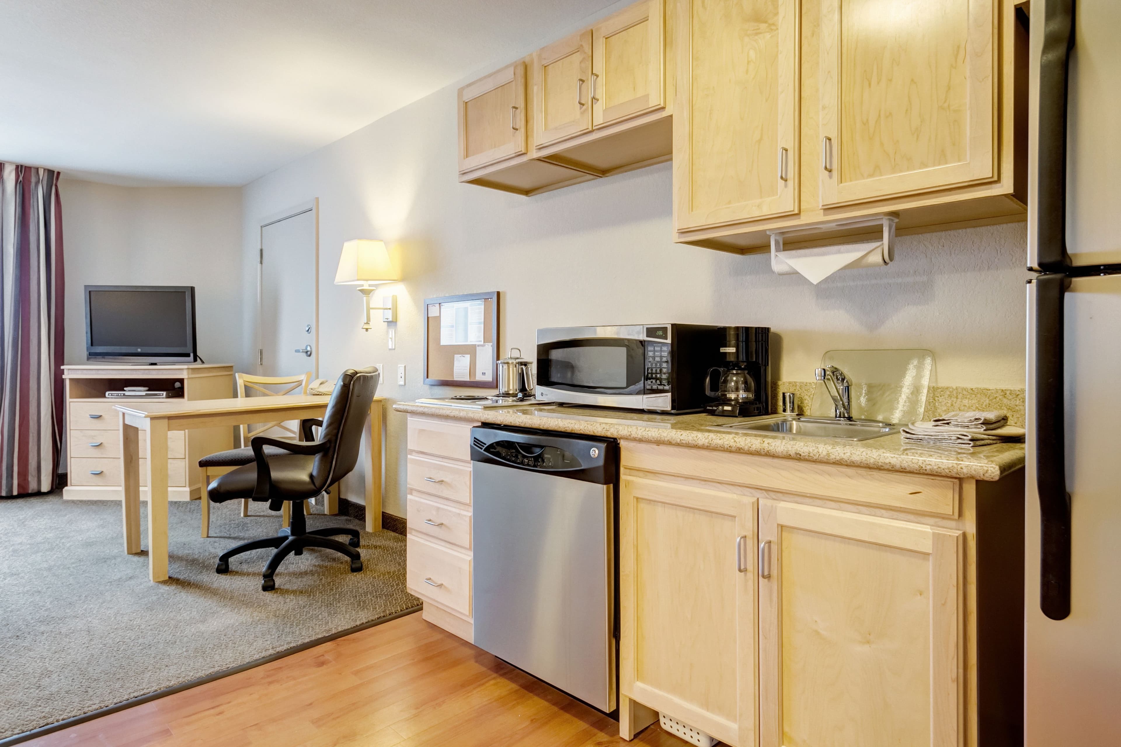 Candlewood Suites Paducah — 20