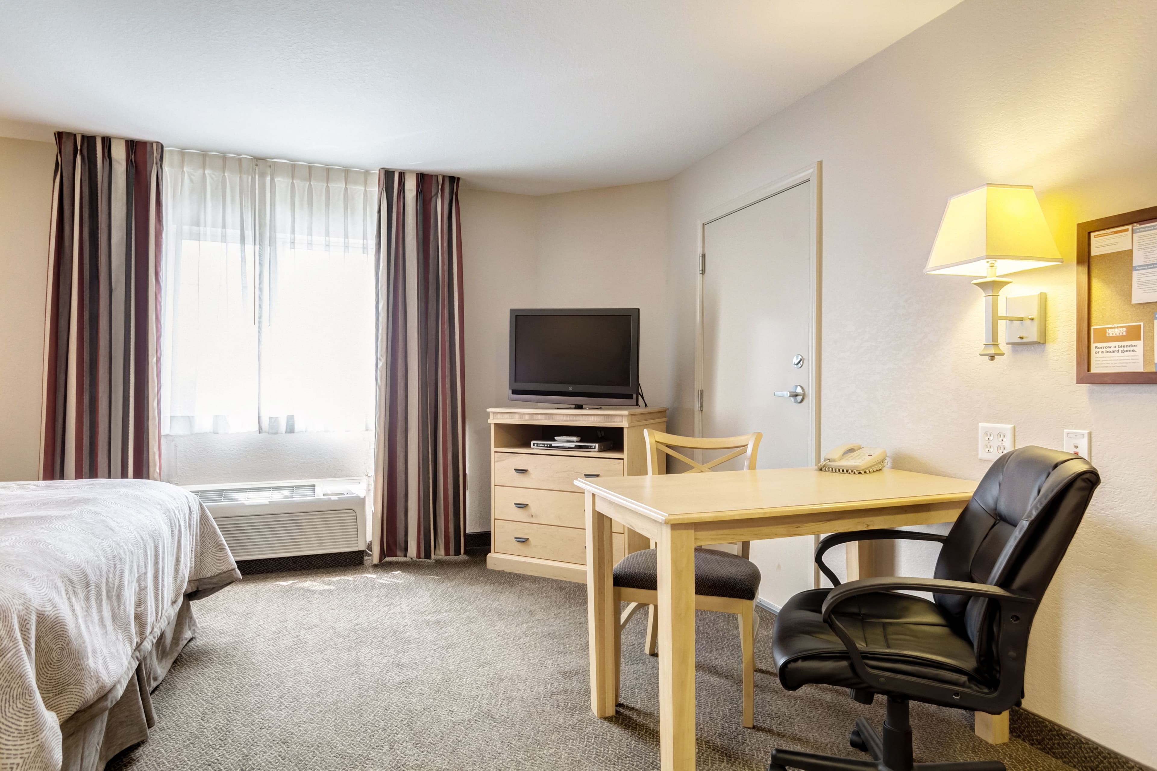 Candlewood Suites Paducah — 11