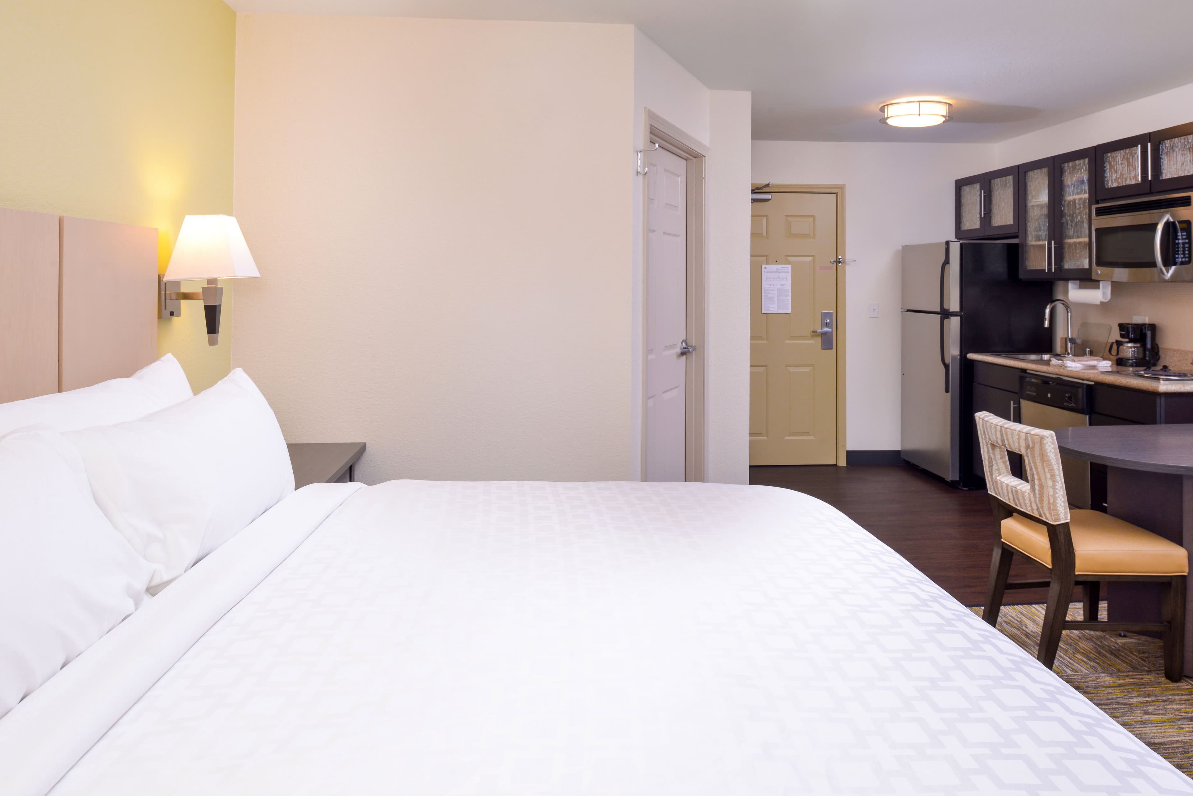 Candlewood Suites Paducah — 25