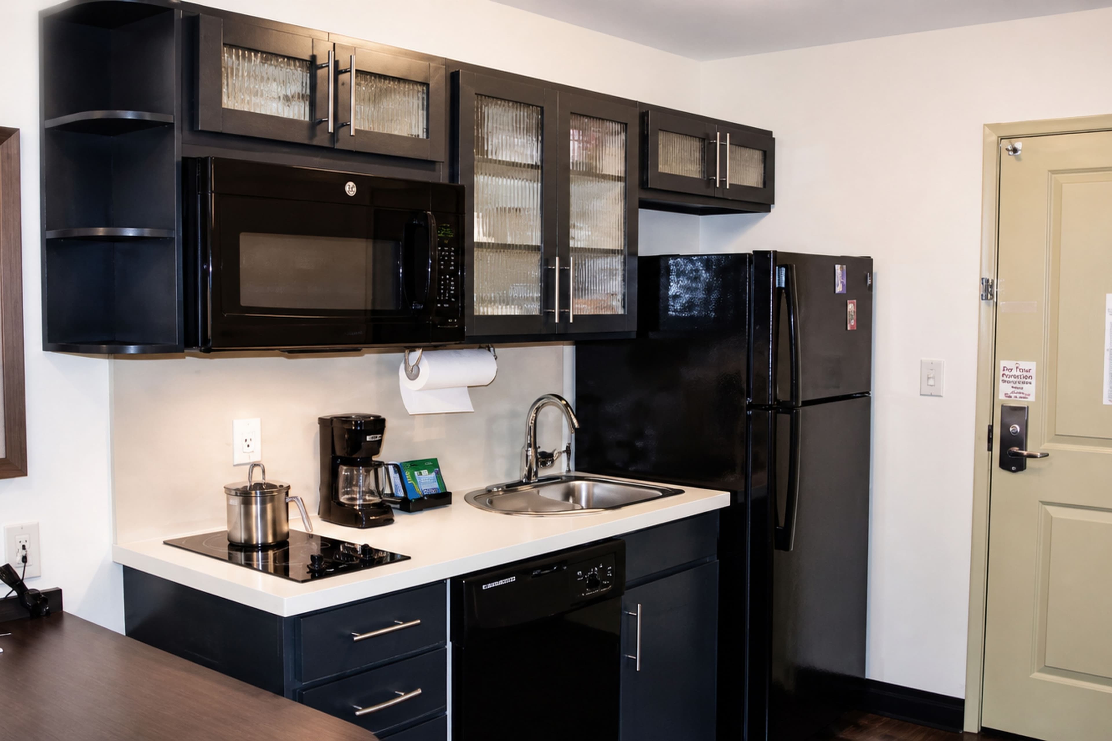 Candlewood Suites Pearl — 5