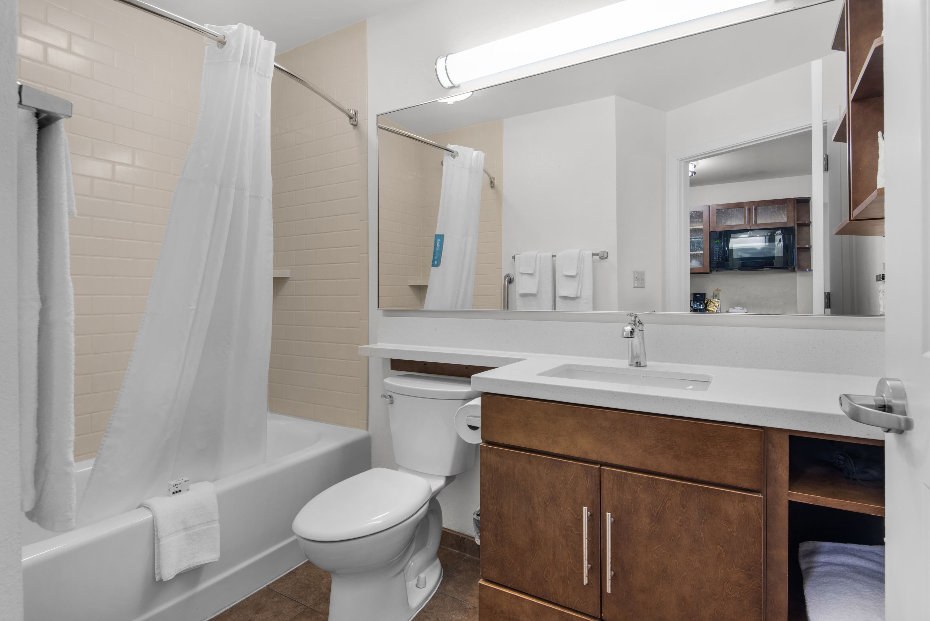 Studio Suite - Image 5