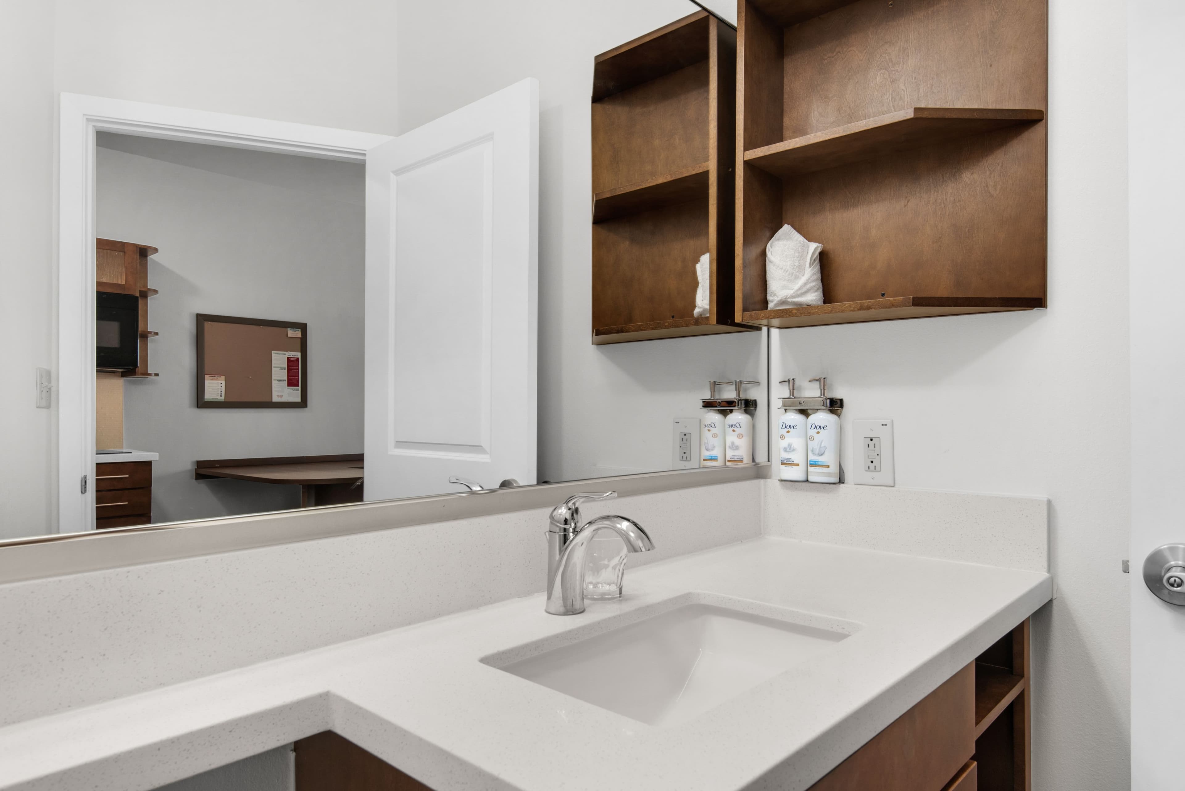 Candlewood Suites Pensacola - University Area - Image 5