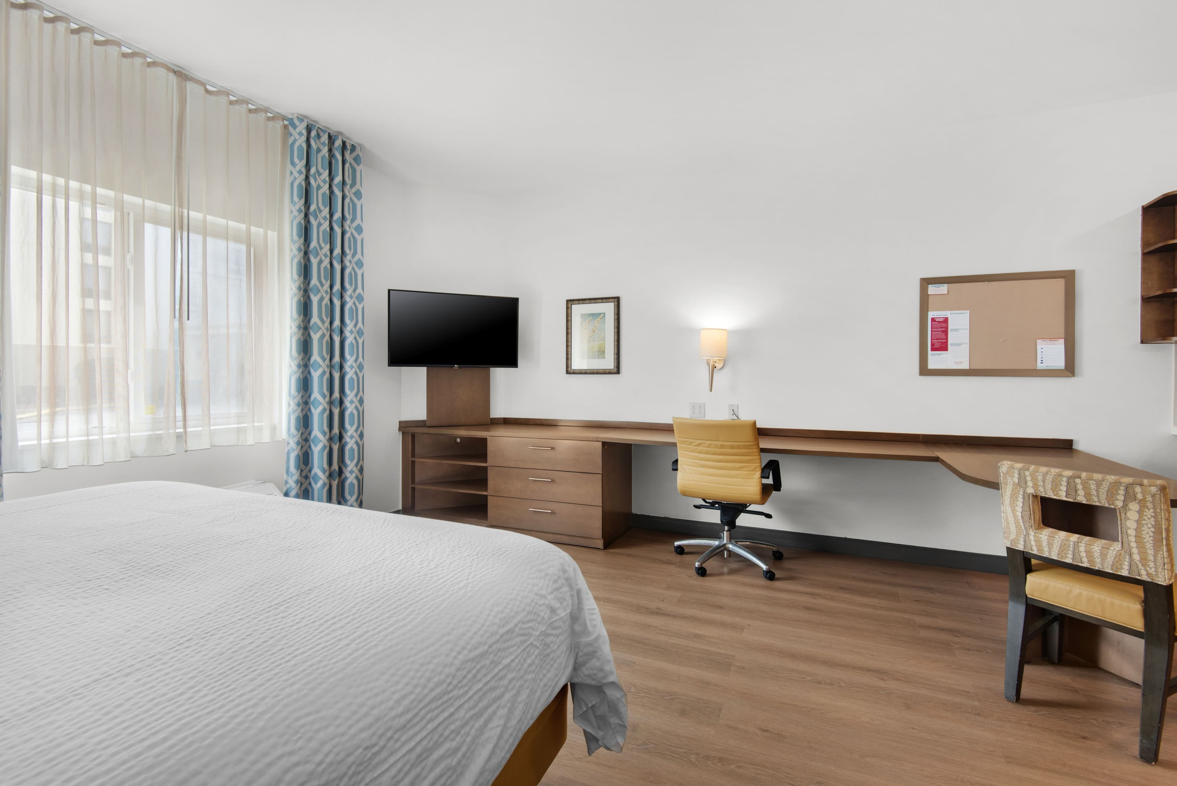 Candlewood Suites Pensacola - University Area — 12