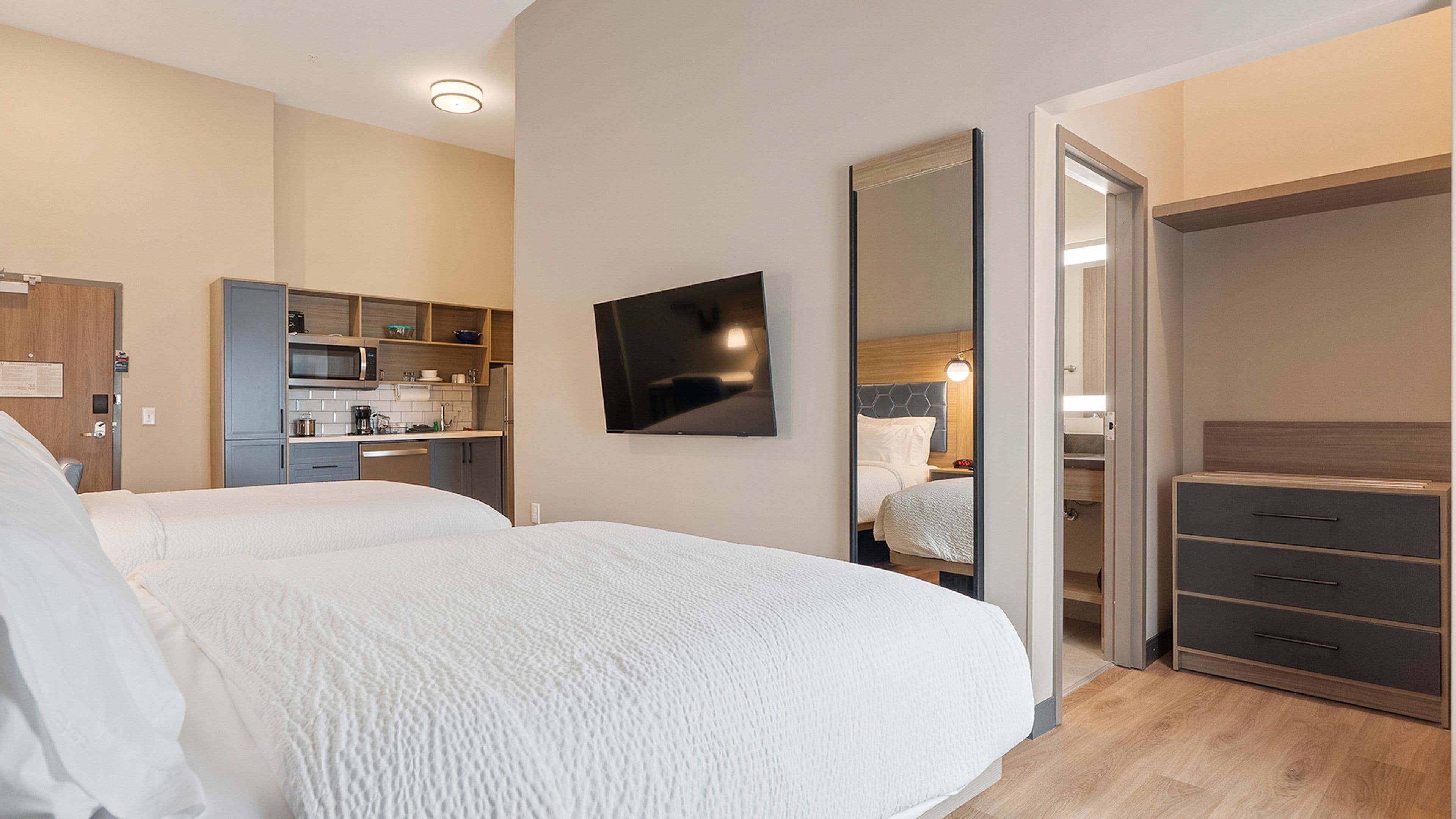 Studio Suite - Image 8