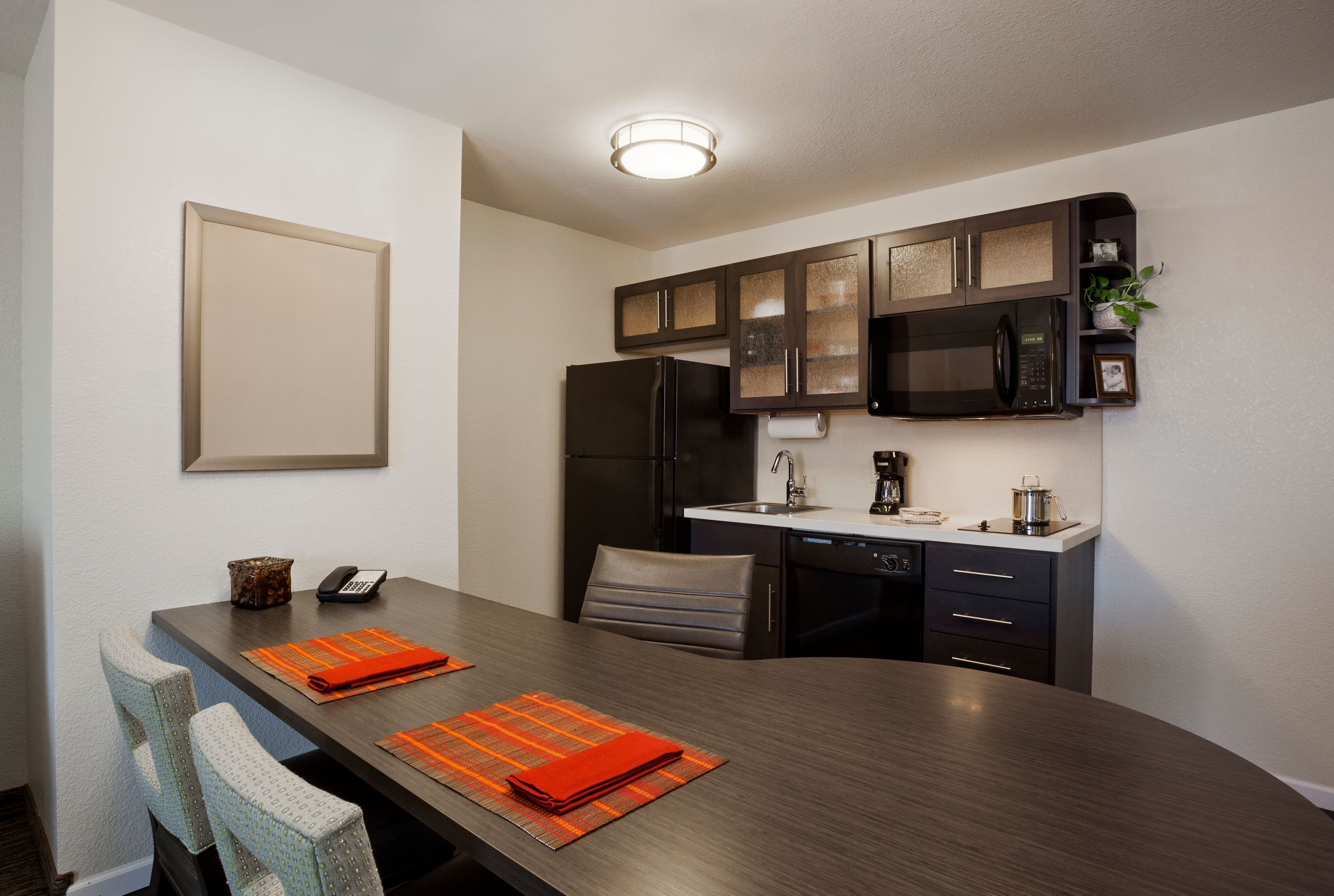 Candlewood Suites Plano North - Image 4